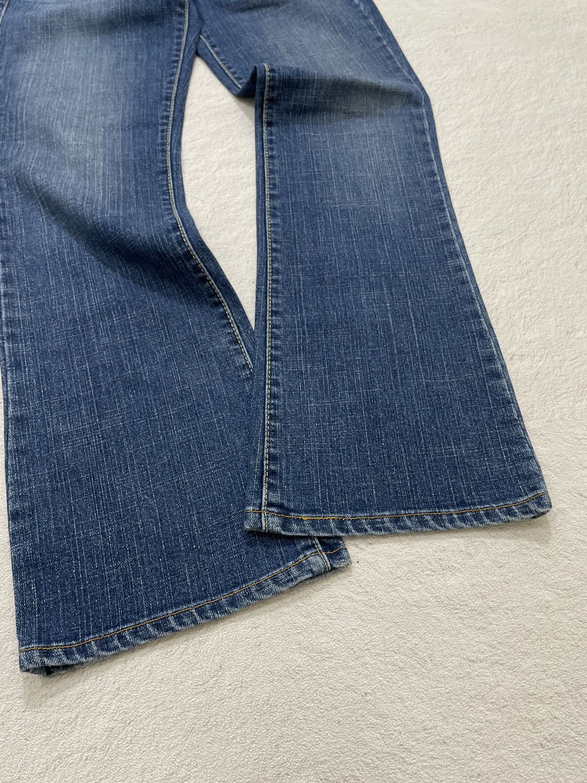 Levi's 2000s Levi’s Flare Denim Bootcut Jeans Washed Y2K Japan Size US 26 / EU 42 - 4 Thumbnail