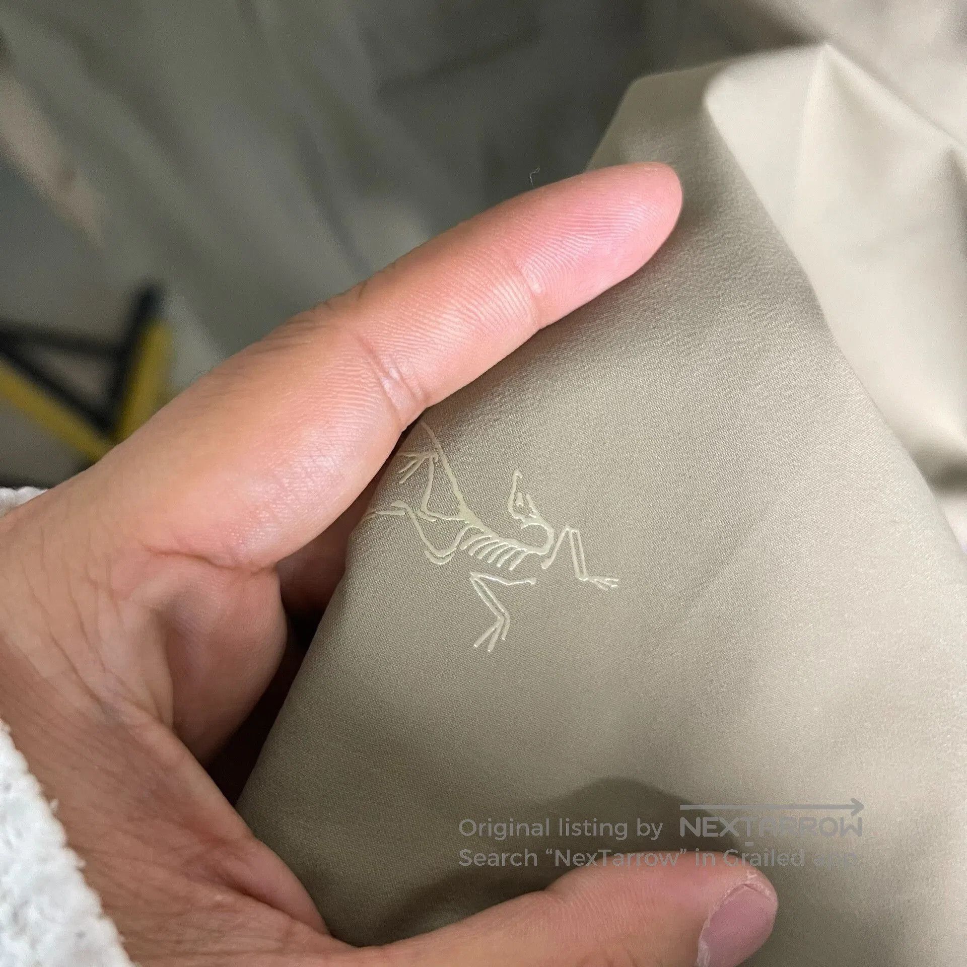 Arc'teryx Arcteryx Women's Hooded Drawstring Windbreaker. Size XS / US 0-2 / IT 36-38 - 6 Thumbnail
