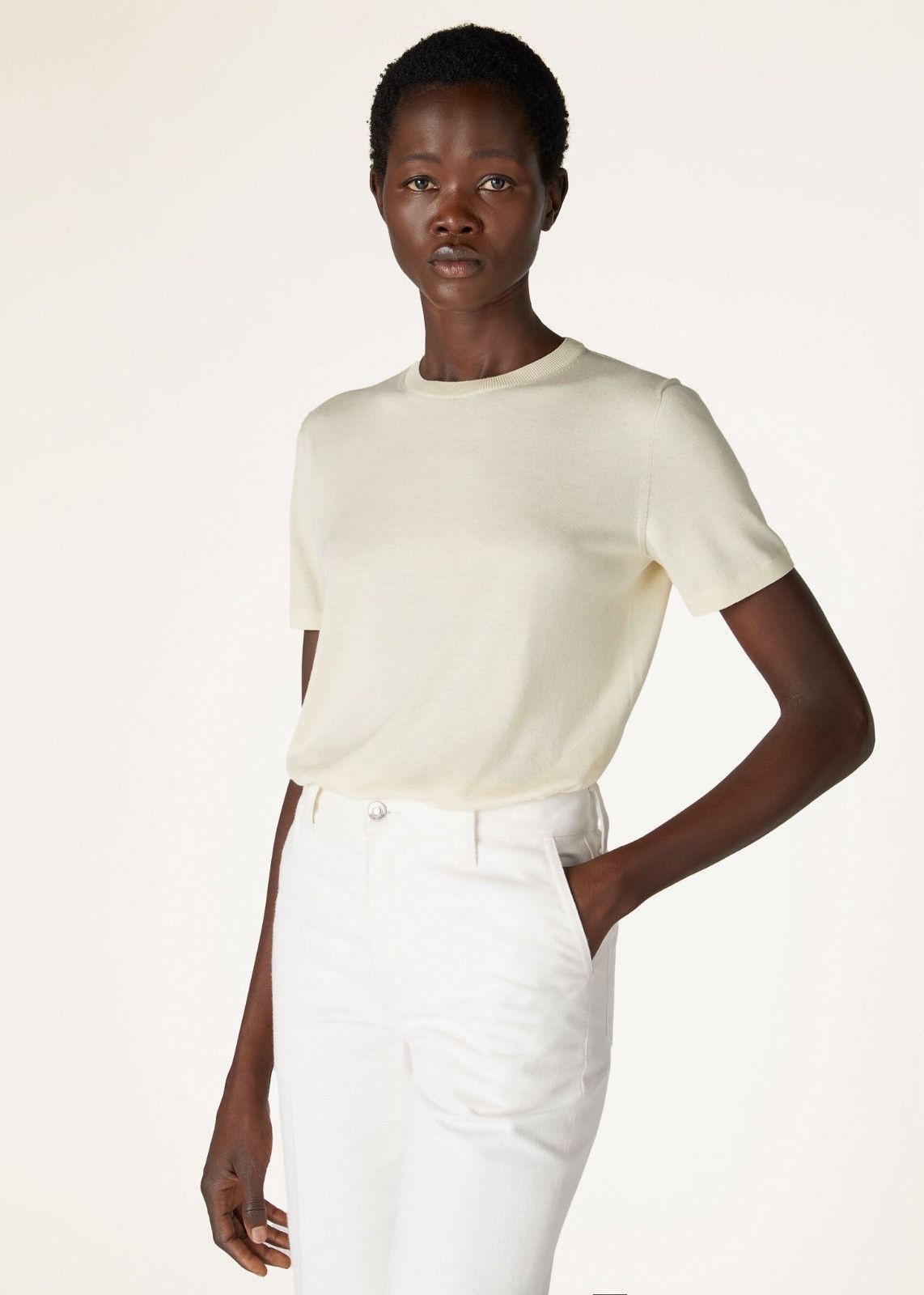 Loro Piana o1srvl11e0526 FAM7984 Angera Crewneck T-Shirt in Cream Size XS / US 0-2 / IT 36-38 - 2 Thumbnail