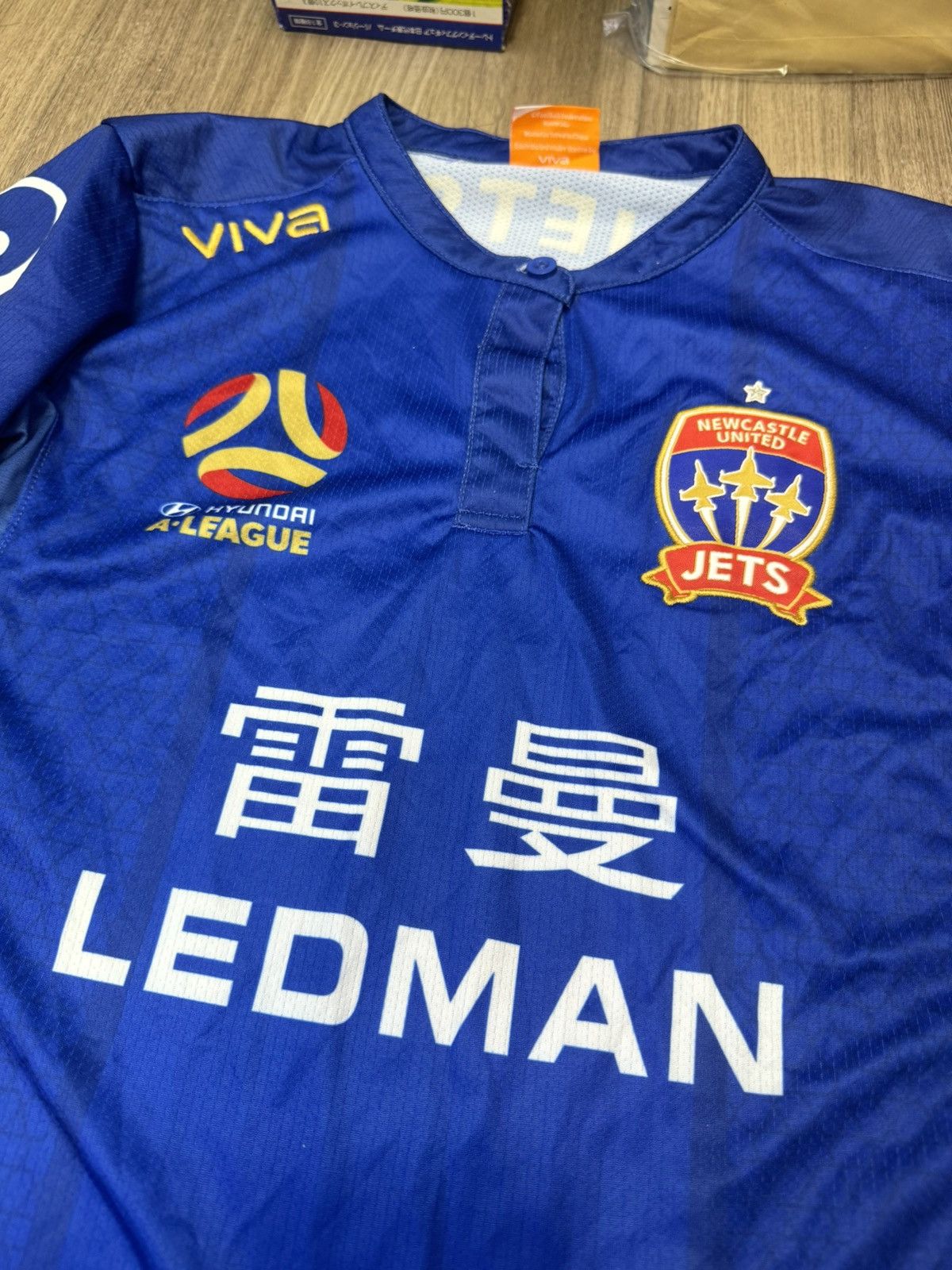 Other Newcastle United Jets soccer jersey (youth size) Size US XXS / EU 40 - 3 Thumbnail