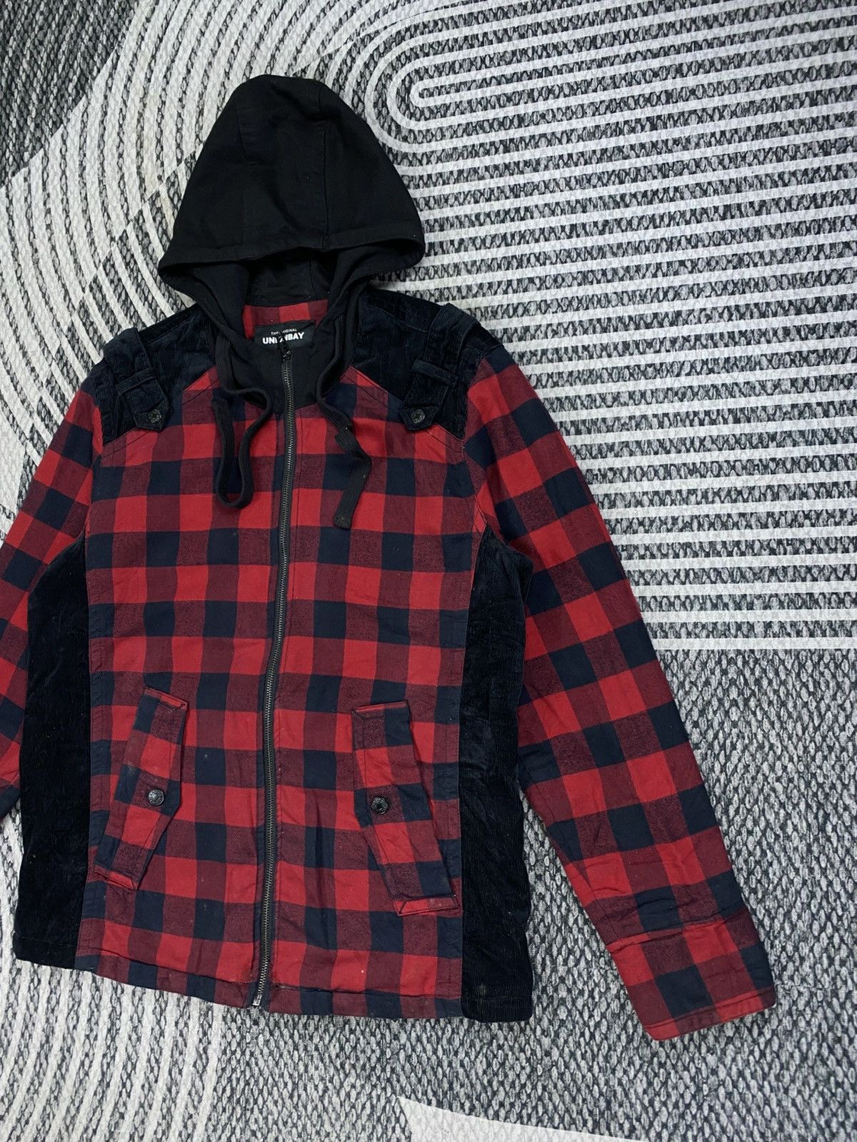 UNIONBAY Vintage UNIONBAY Red & Black Checked Zip-Up Hooded Jacket Size US M / EU 48-50 / 2 - 3 Thumbnail
