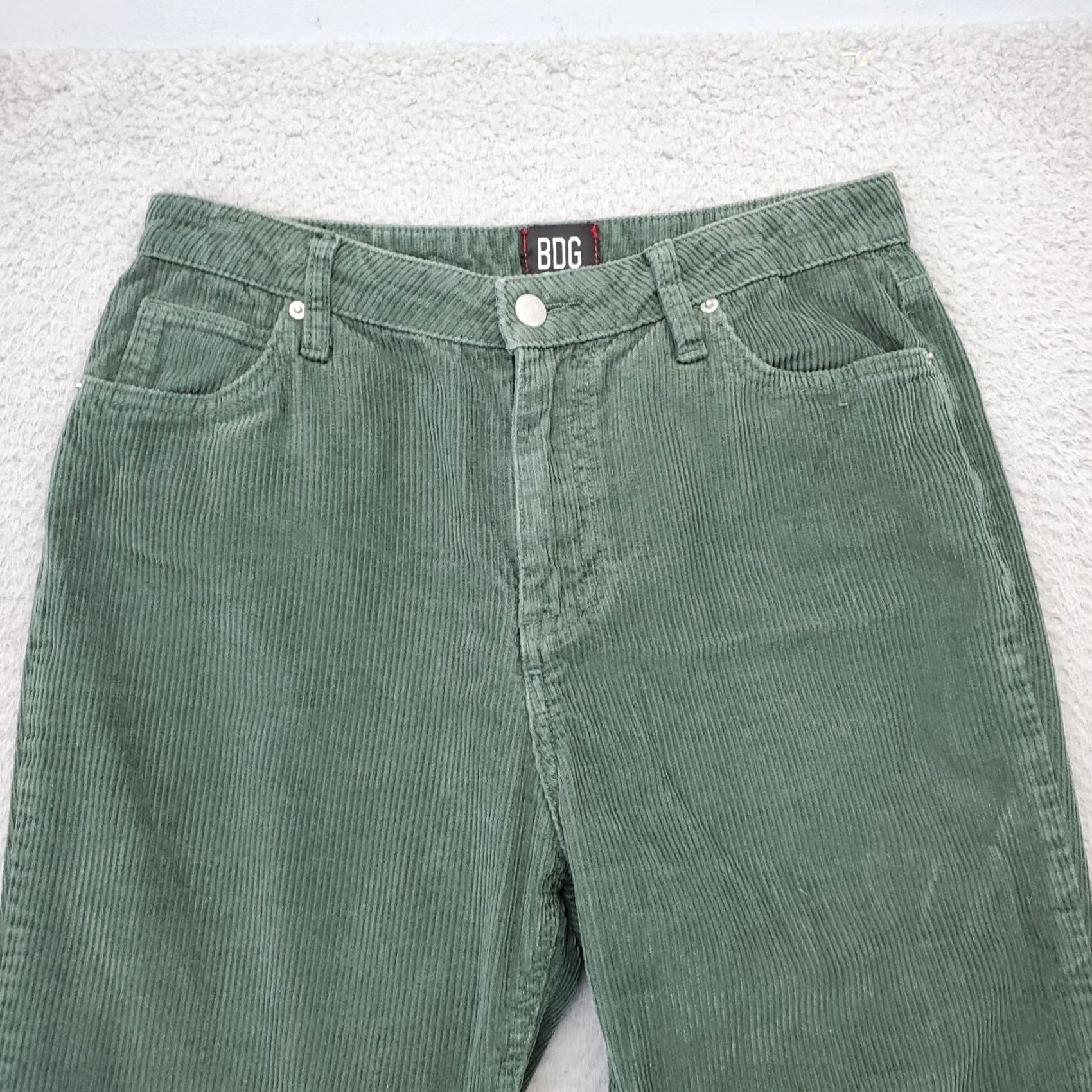 Urban Outfitters BDG Urban Outfitters Mom Pants Womens Size 28 Green Corduroy High Rise Regular Size 28 Womens Front Flat Front Pockets Ankle Pants Size 28" / US 6 / IT 42 - 3 Thumbnail