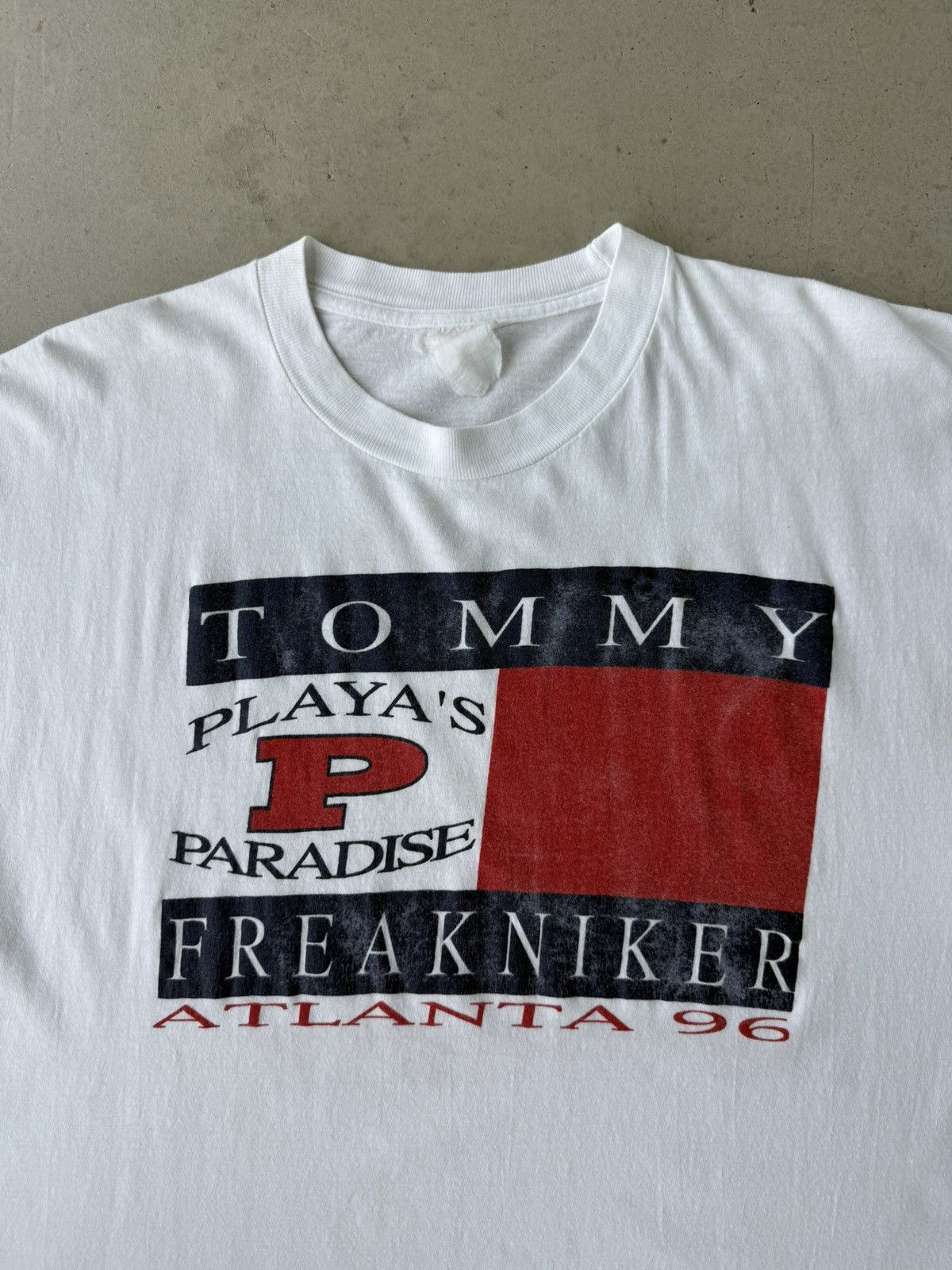 Vintage Vintage 1996 Freaknik Atlanta Tommy Hilfiger Parody T-Shirt Size US L / EU 52-54 / 3 - 3 Thumbnail