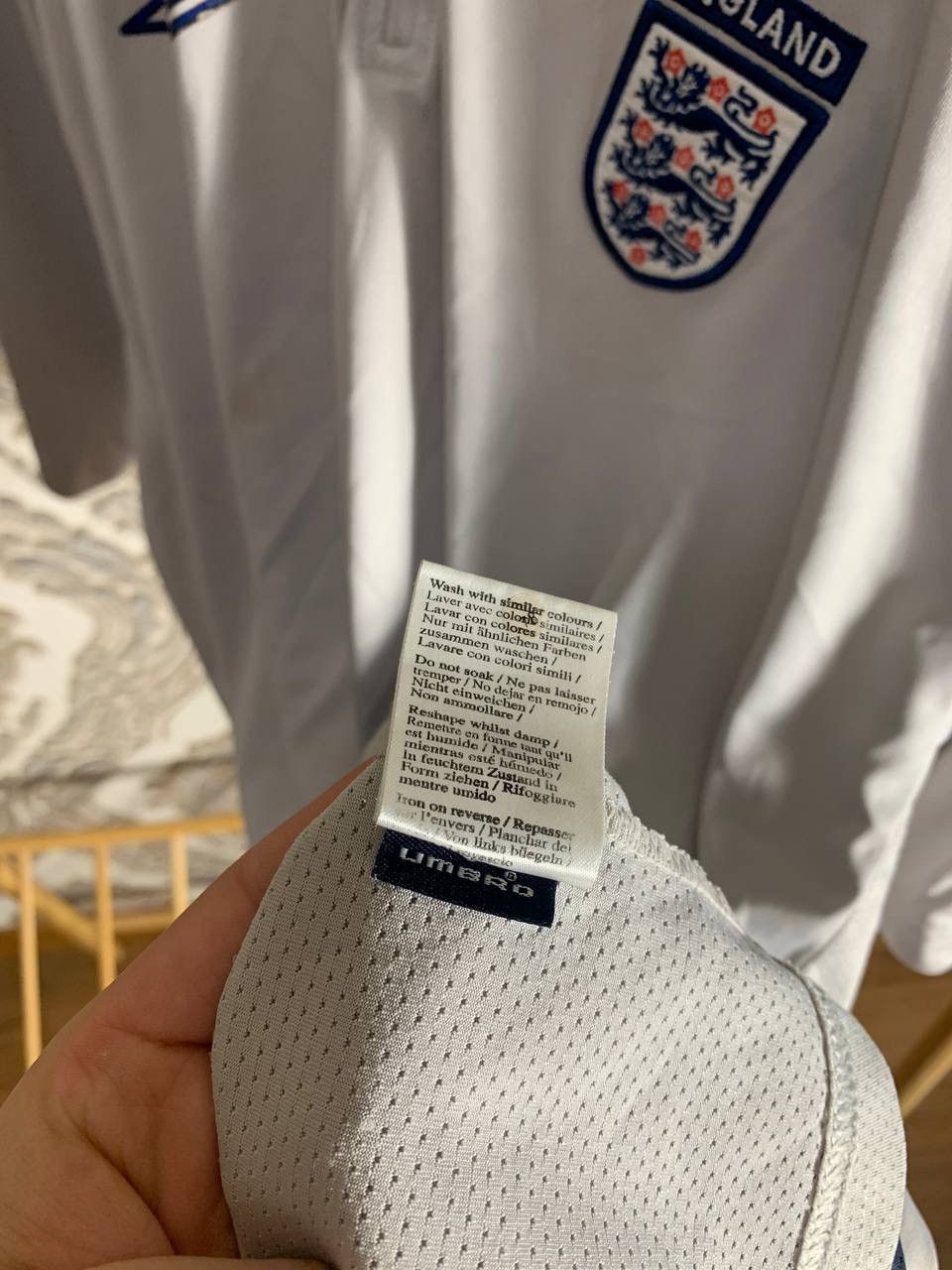 Vintage VERY RARE UMBRO ENGLAND RETRO SOCCER JERSEY MANCHESTER 90s Size US XXL / EU 58 / 5 - 11 Thumbnail