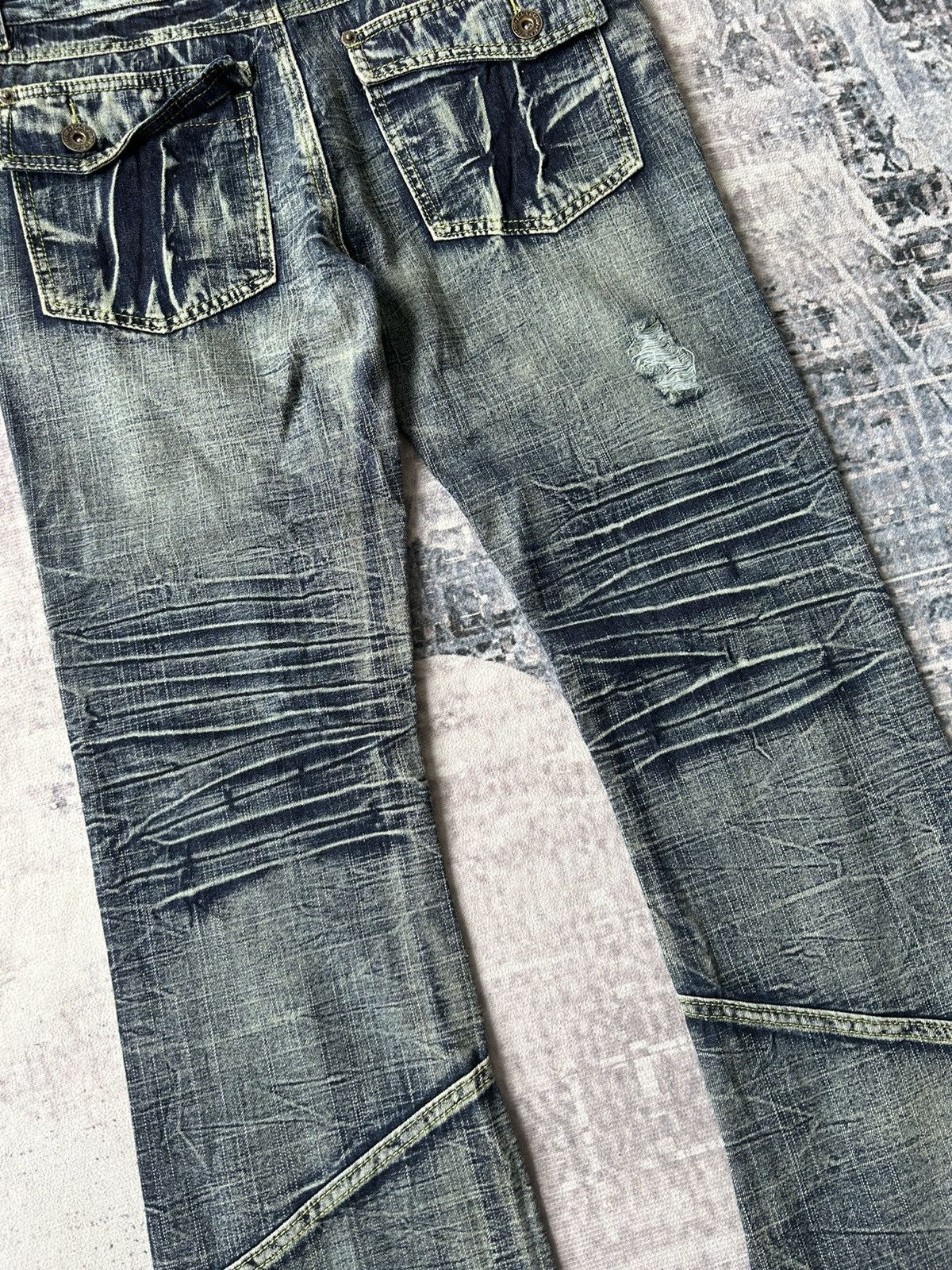 14th Addiction Flared Distressed Faded Wash Black Erown Jeans Size US 31 - 14 Thumbnail