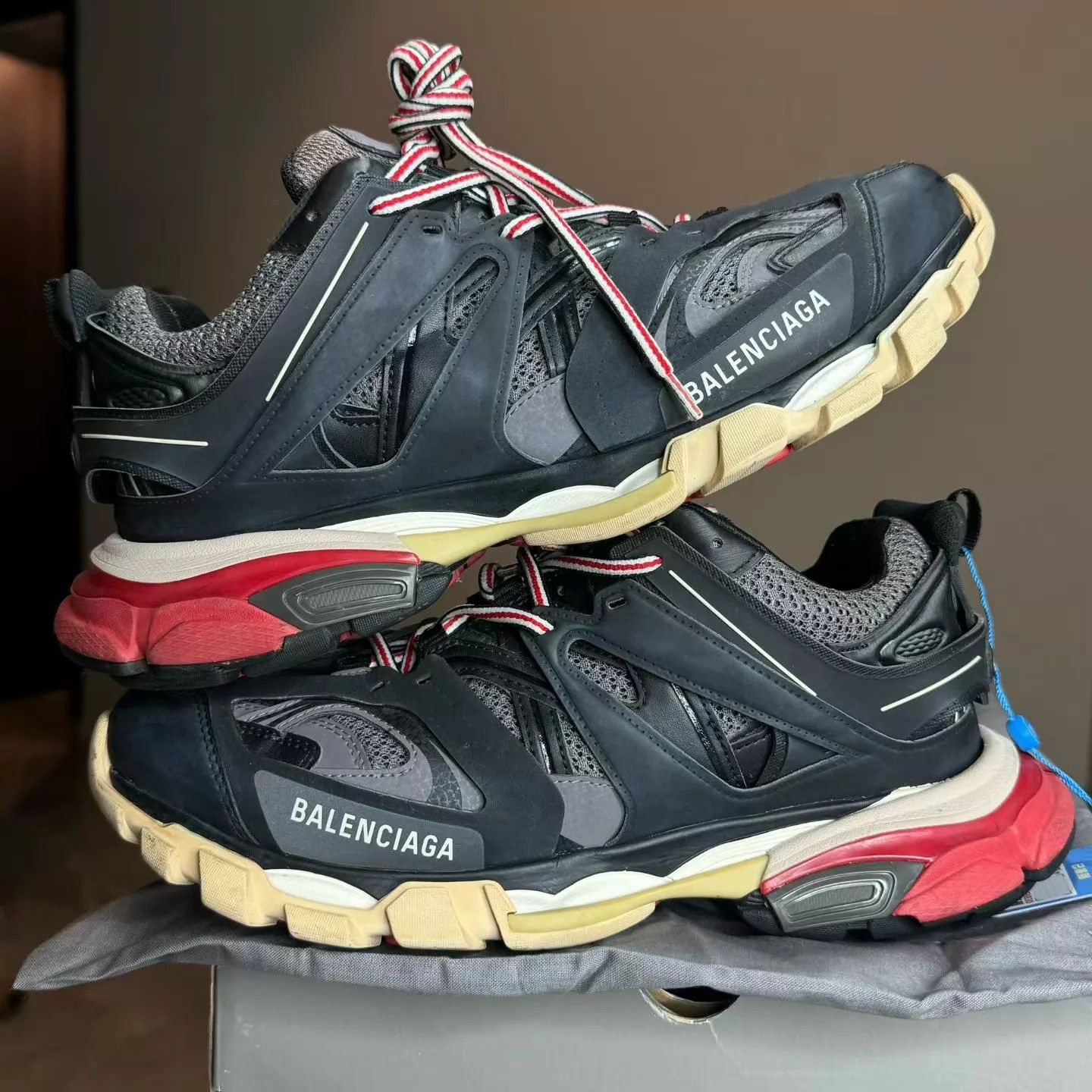 Balenciaga Balenciaga Track 42 98 New Original Box Dust Bag Size US 9 / EU 42 - 2 Thumbnail