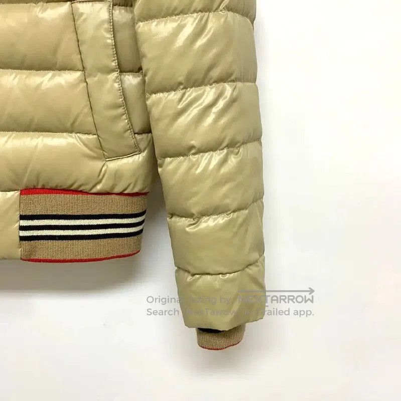 Burberry Burberry Women's Gold Padded Down Jacket. Size S / US 4 / IT 40 - 4 Thumbnail