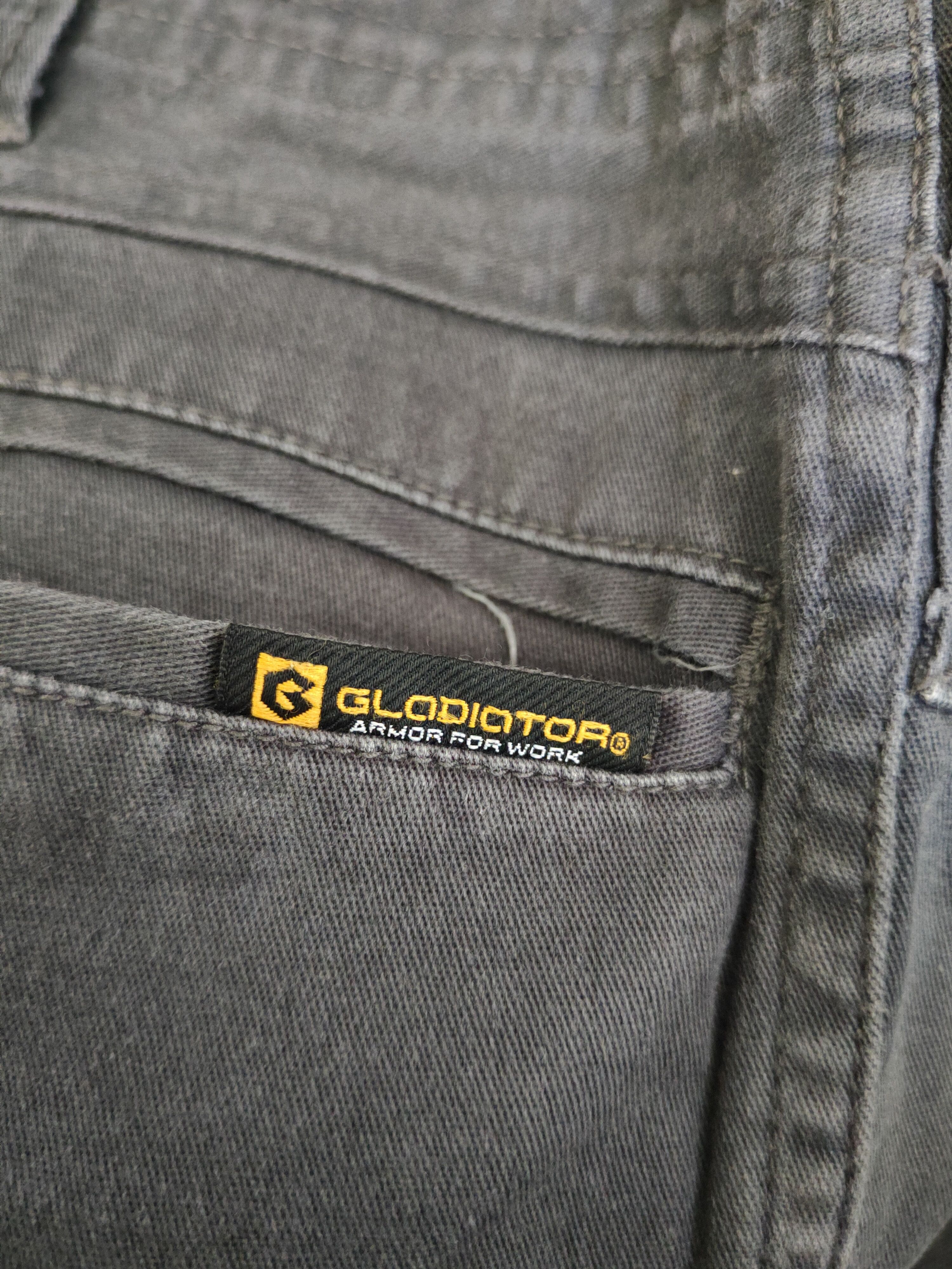 Japanese Brand DL Gladiator Black Faded Multipocket Cargo Pants #2345 Size 34" / US 12 / IT 48 - 13 Thumbnail