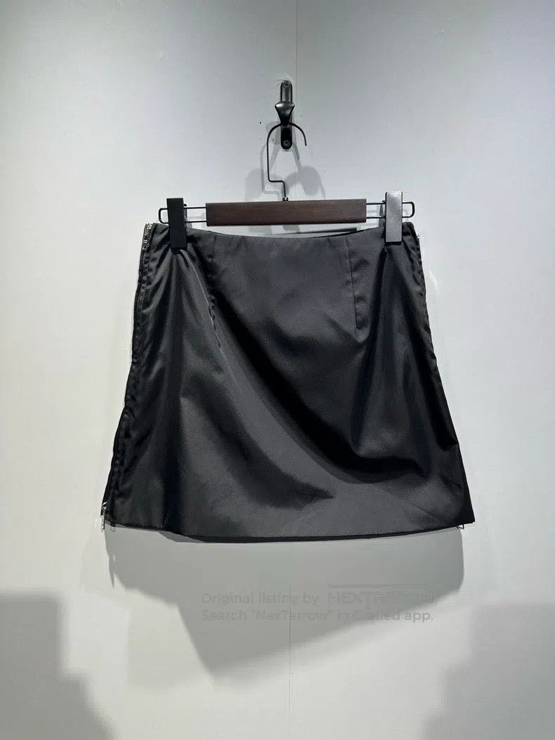 Prada Prada Black crystal triangle short skirt Size 24" / US 00 / IT 34 - 2 Thumbnail