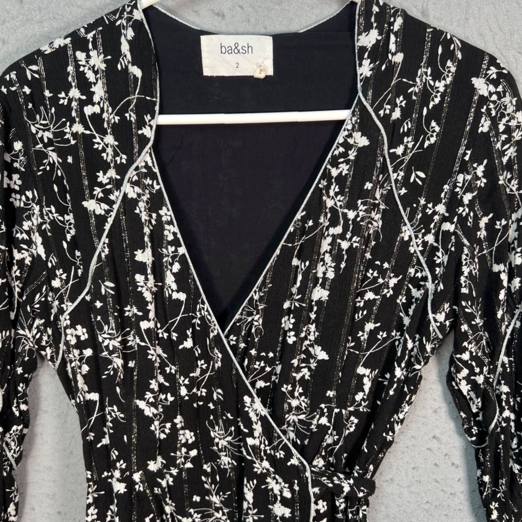 ba&sh ba&sh Dress Woman Wrap Dress Midi Floral Print Black & White V-Neck 3/4 Sleeve Adult Womens 2 Regular Size Spring Summer Fall Casual Womens Size XS / US 0-2 / IT 36-38 - 6 Thumbnail