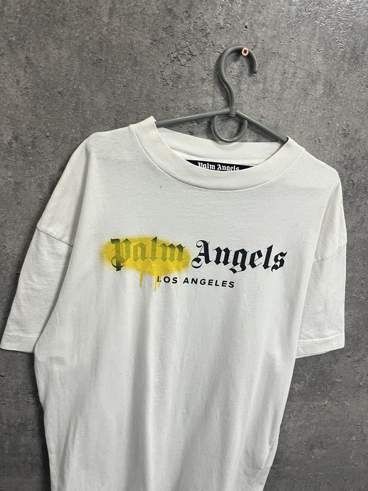 Palm Angels Palm Angels Los Angeles Sprayed Logo Tee Size US L / EU 52-54 / 3 - 2 Thumbnail