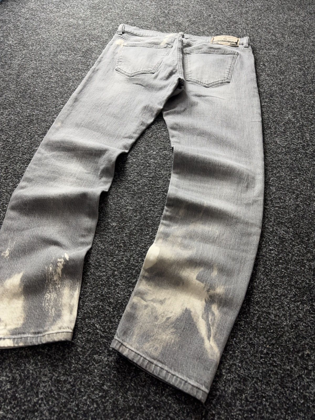 Diesel 00s Luxury Y2K Diesel Washed Grey Denim Jeans tapered Fit Size US 33 - 13 Thumbnail