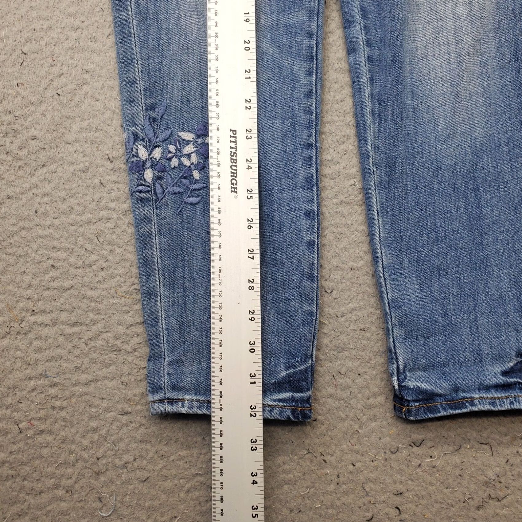 Talbots Talbots Womens Jeans 4P Blue Floral Embroidered Five Pocket Girlfriend Mid Rise Straight Size 27" / US 4 / IT 40 - 5 Thumbnail