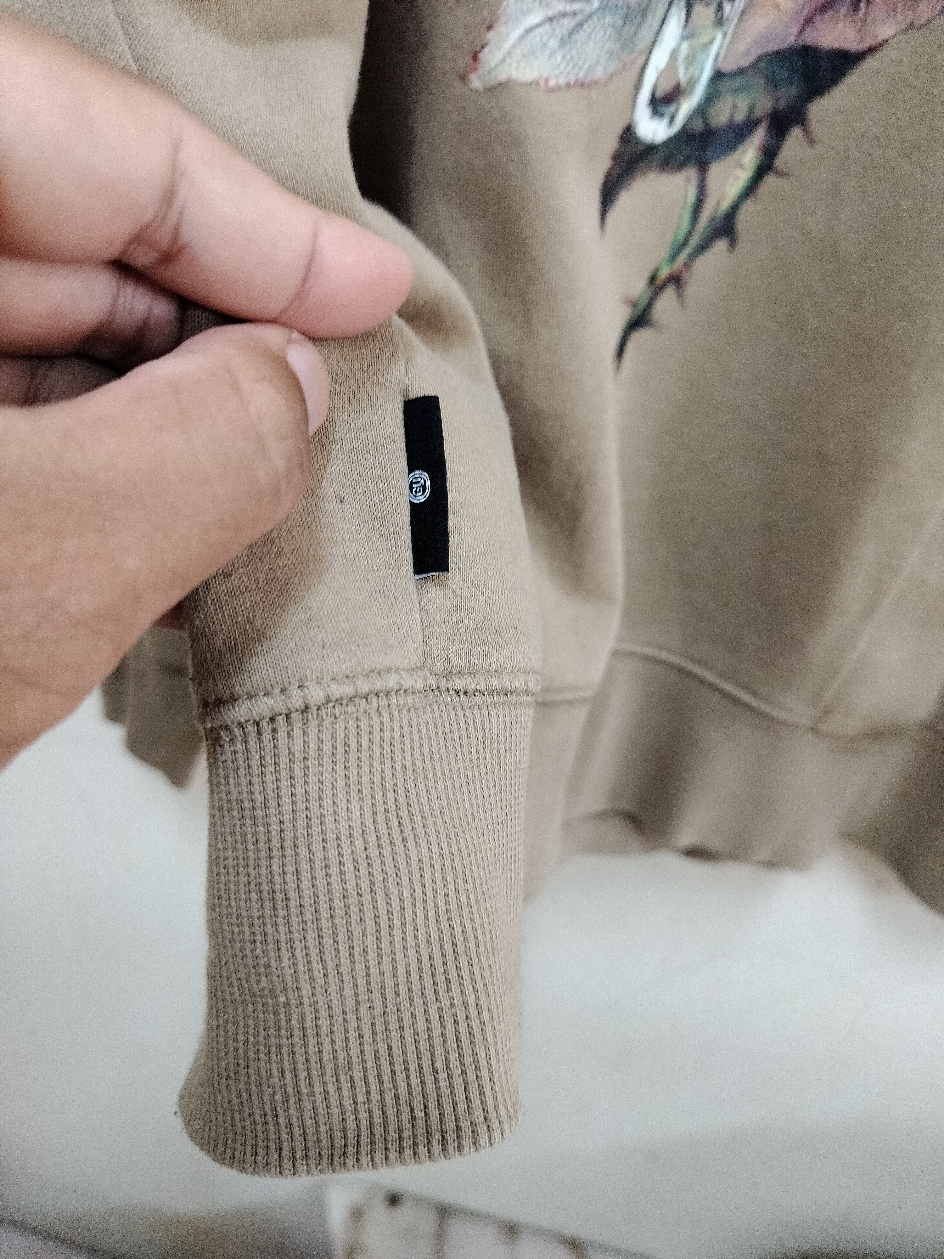 GU × Undercover Undercover X GU pin and roses sweatshirt Size US XL / EU 56 / 4 - 3 Thumbnail