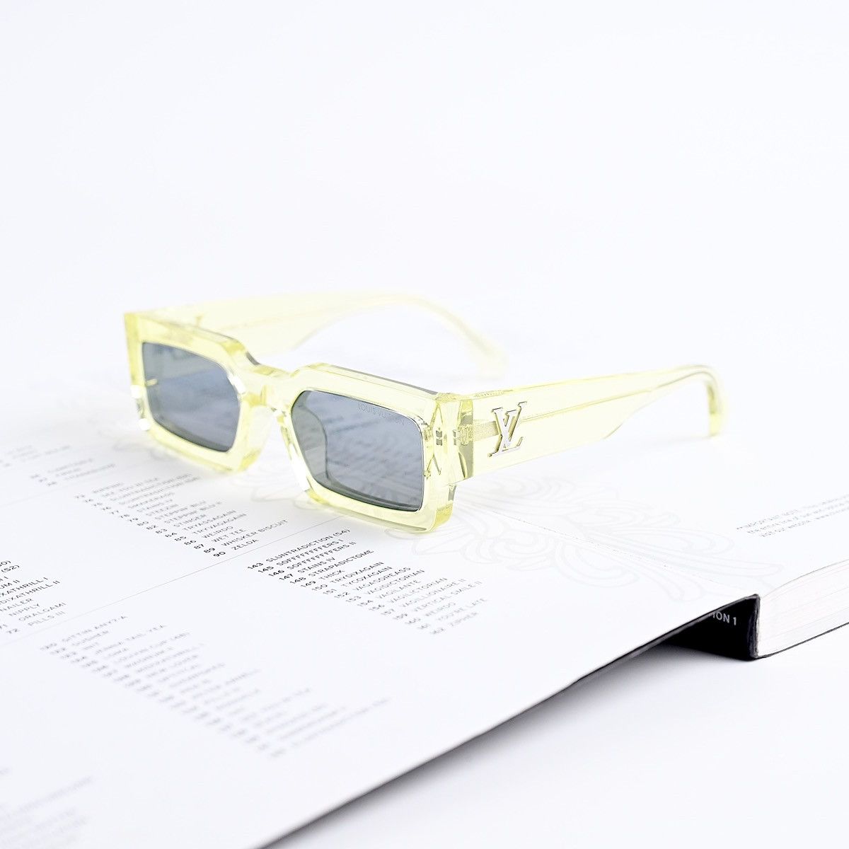 Louis Vuitton LOUIS VUITTON CRYSTAL YELLOW SUNGLASSES Size ONE SIZE - 1 Thumbnail