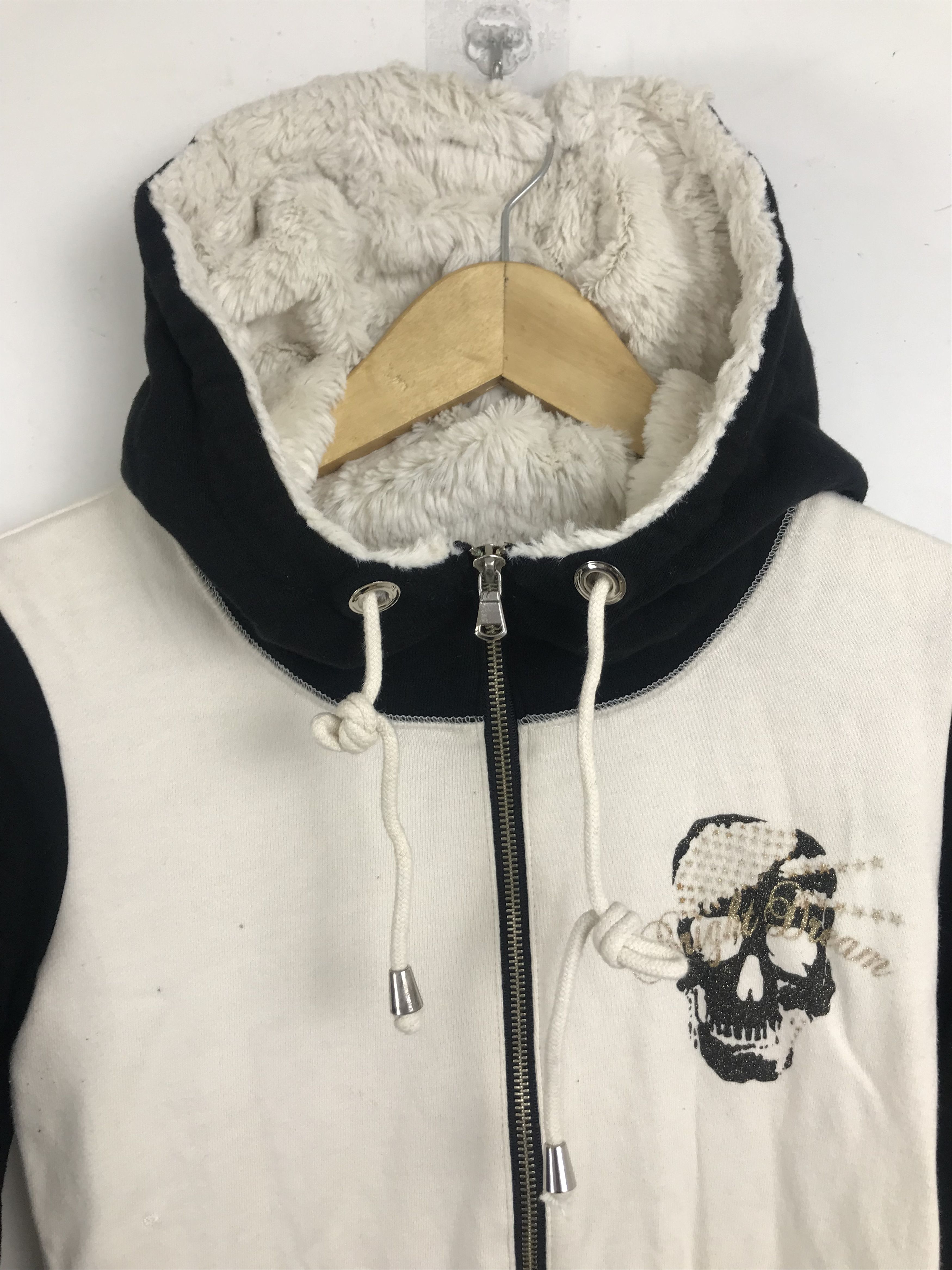 If Six Was Nine × Japanese Brand × Le Grande Bleu (L.G.B.) Egoist Skull Sparkling Long FurHoodie Ifsixwasnine lgb style Size S / US 4 / IT 40 - 4 Thumbnail