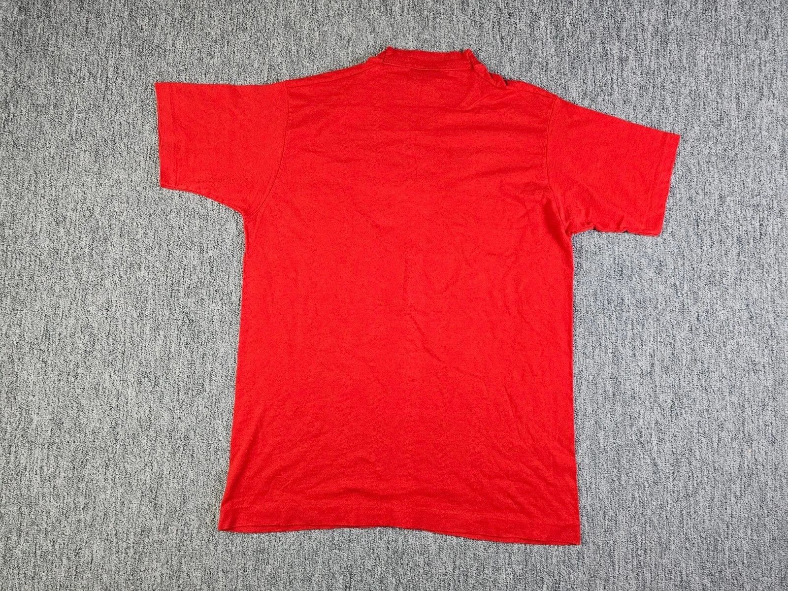 Fruit Of The Loom Vintage Canada Single Stitch Maple Leaf Tee Red Made Canada Size US M / EU 48-50 / 2 - 3 Thumbnail