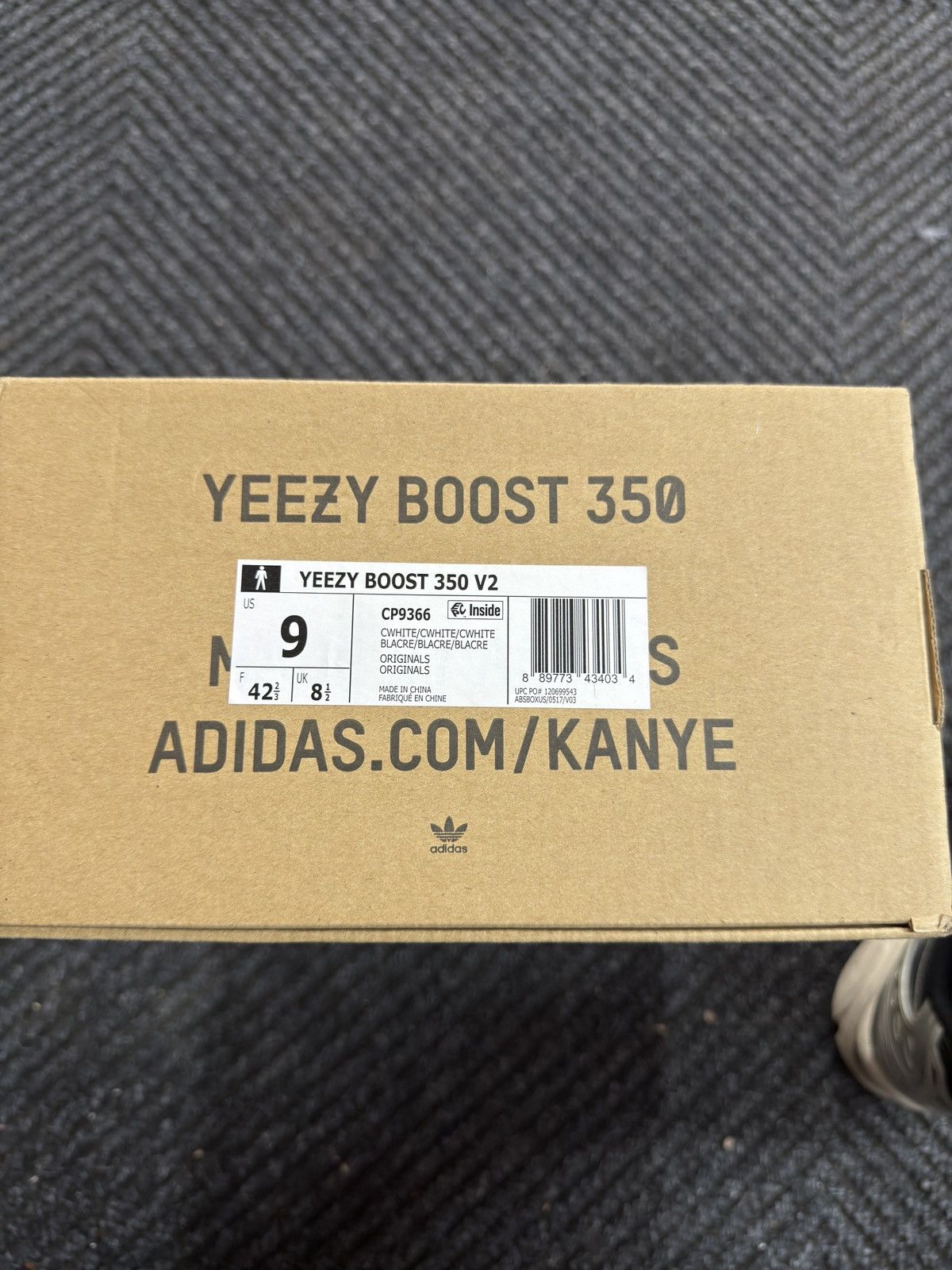 Adidas × Yeezy Adidas Yeezy v2 “Cream White” Size US 9 / EU 42 - 7 Thumbnail