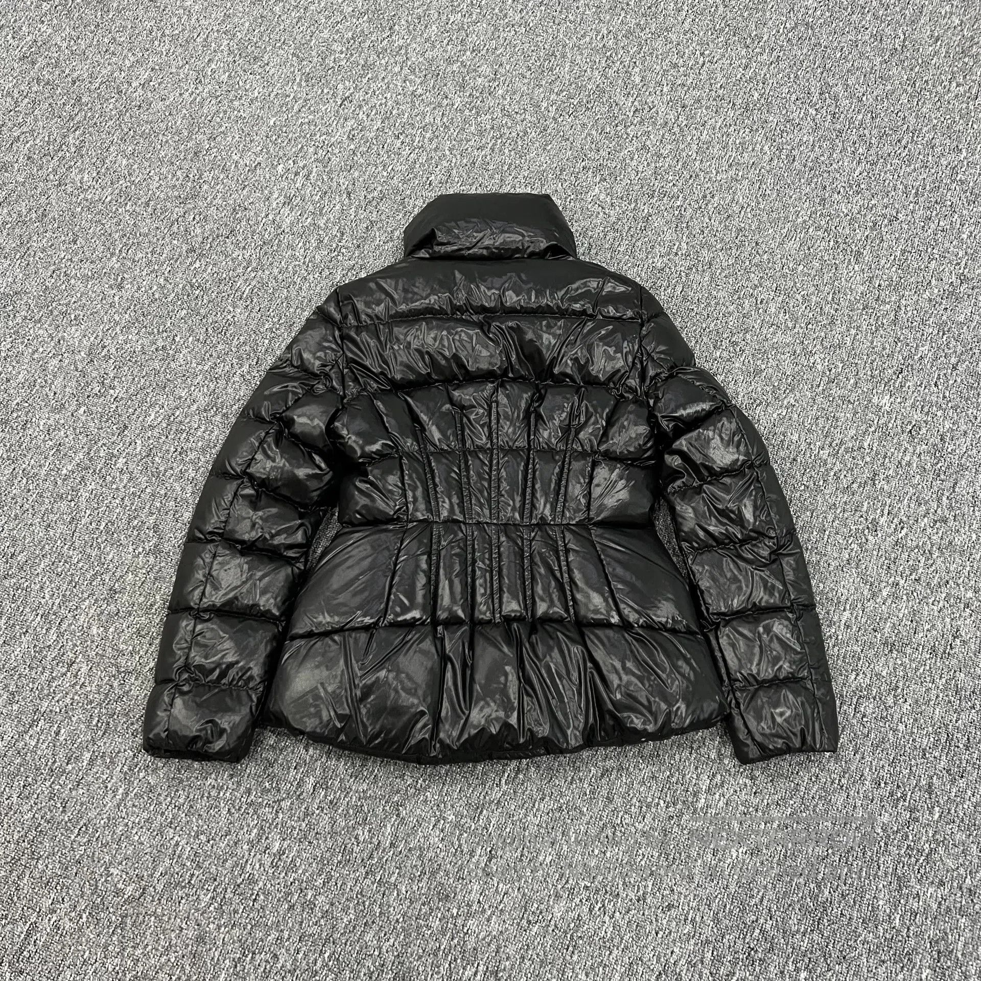 Moncler Moncler size 2 Daphne sleeve tag logo; black, fitted down j Size M / US 6-8 / IT 42-44 - 2 Thumbnail