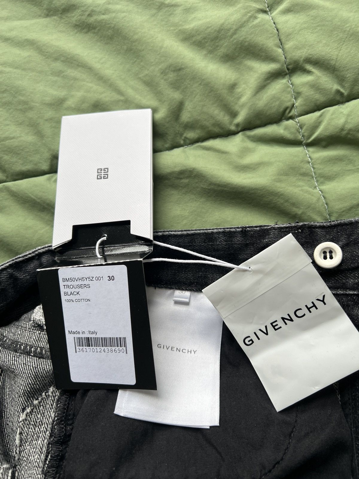 Givenchy Givenchy Thrashed Moleskin Jeans MMW Size US 30 / EU 46 - 3 Thumbnail