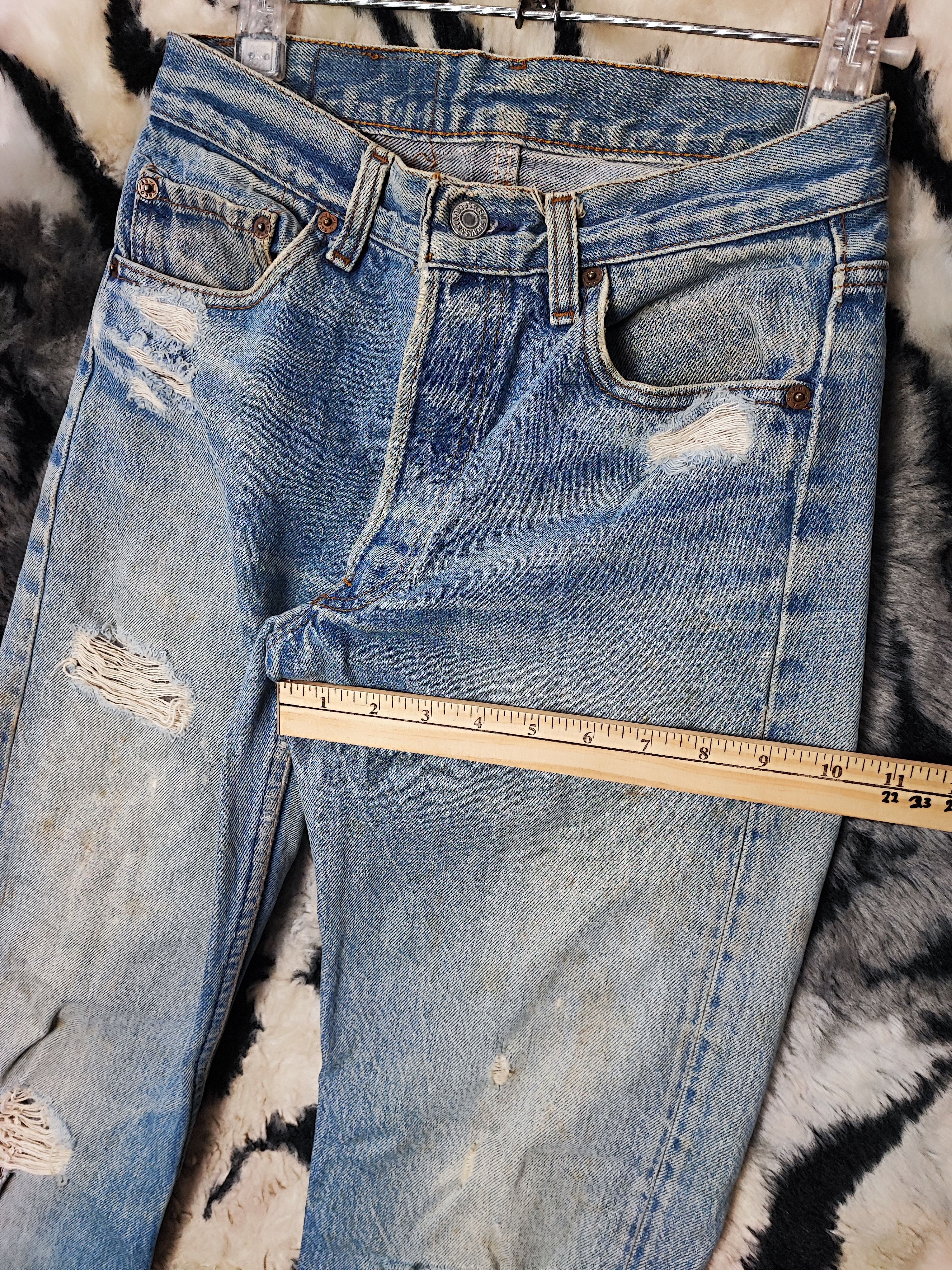 Levi's Vintage 80s Levis 501 0115 Sun Faded Jeans Size US 26 / EU 42 - 6 Thumbnail