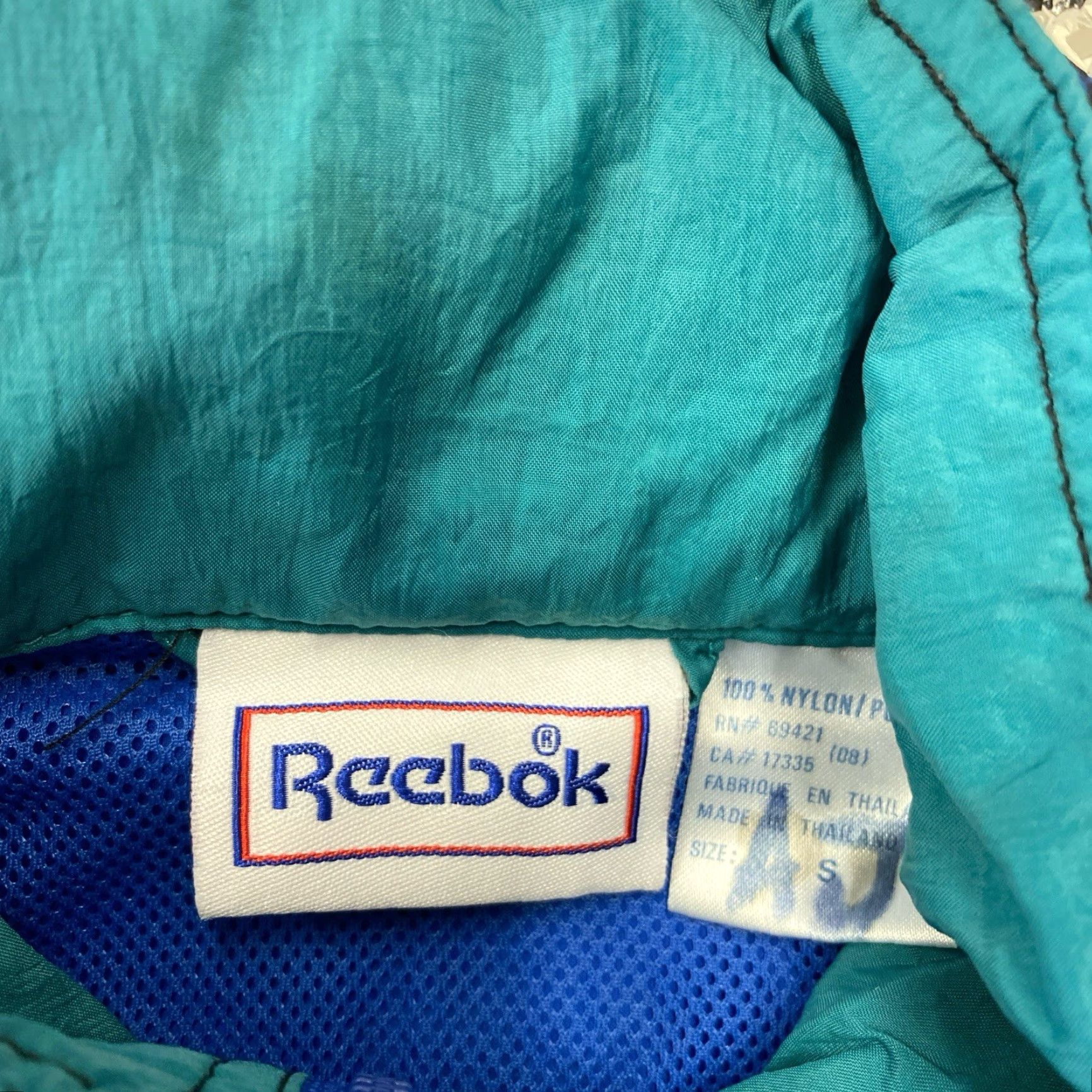 Reebok VINTAGE Reebok Windbreaker Jacket Men S Blue Black Stripe Hooded Zip Up Jacket Size US S / EU 44-46 / 1 - 2 Thumbnail