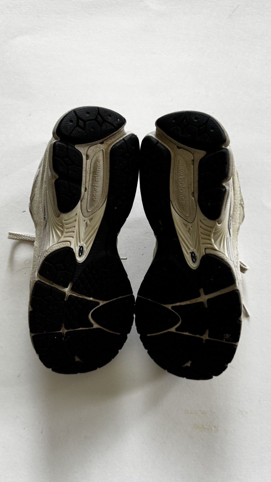 New Balance New Balance 2002r Bone Size US 7.5 / EU 40-41 - 7 Thumbnail