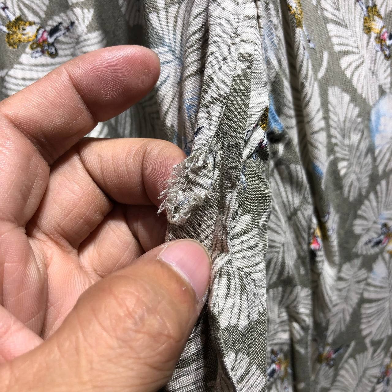 Guess Guess Aloha button down shirt Size US L / EU 52-54 / 3 - 3 Thumbnail