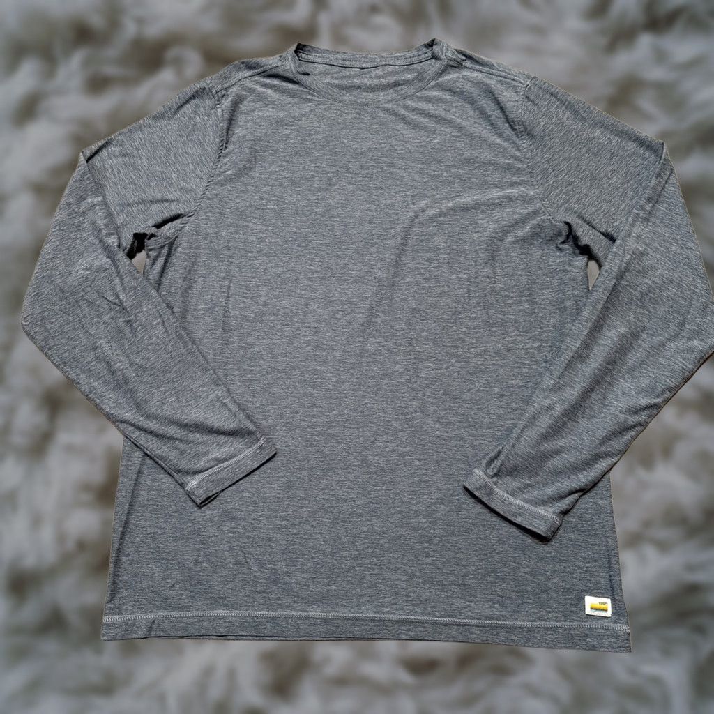 Vuori Vuori Strato Tech Tee Shirt Mens Medium Blue Long Sleeve Stretch Performance Shirt Size US M / EU 48-50 / 2 - 1 Thumbnail