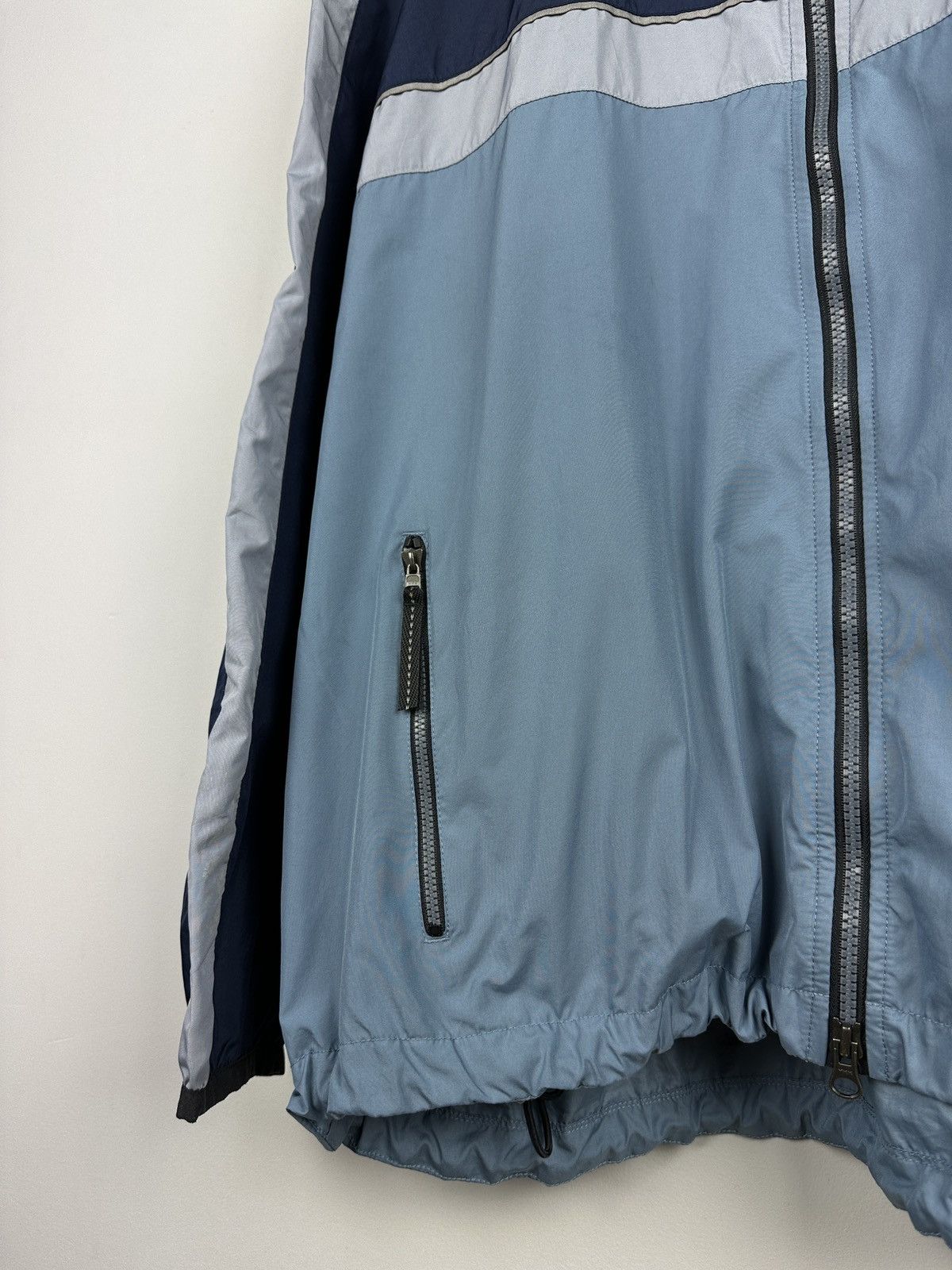 Nike Vintage 90’s Nike Y2K Light Jacket Size US XL / EU 56 / 4 - 6 Thumbnail