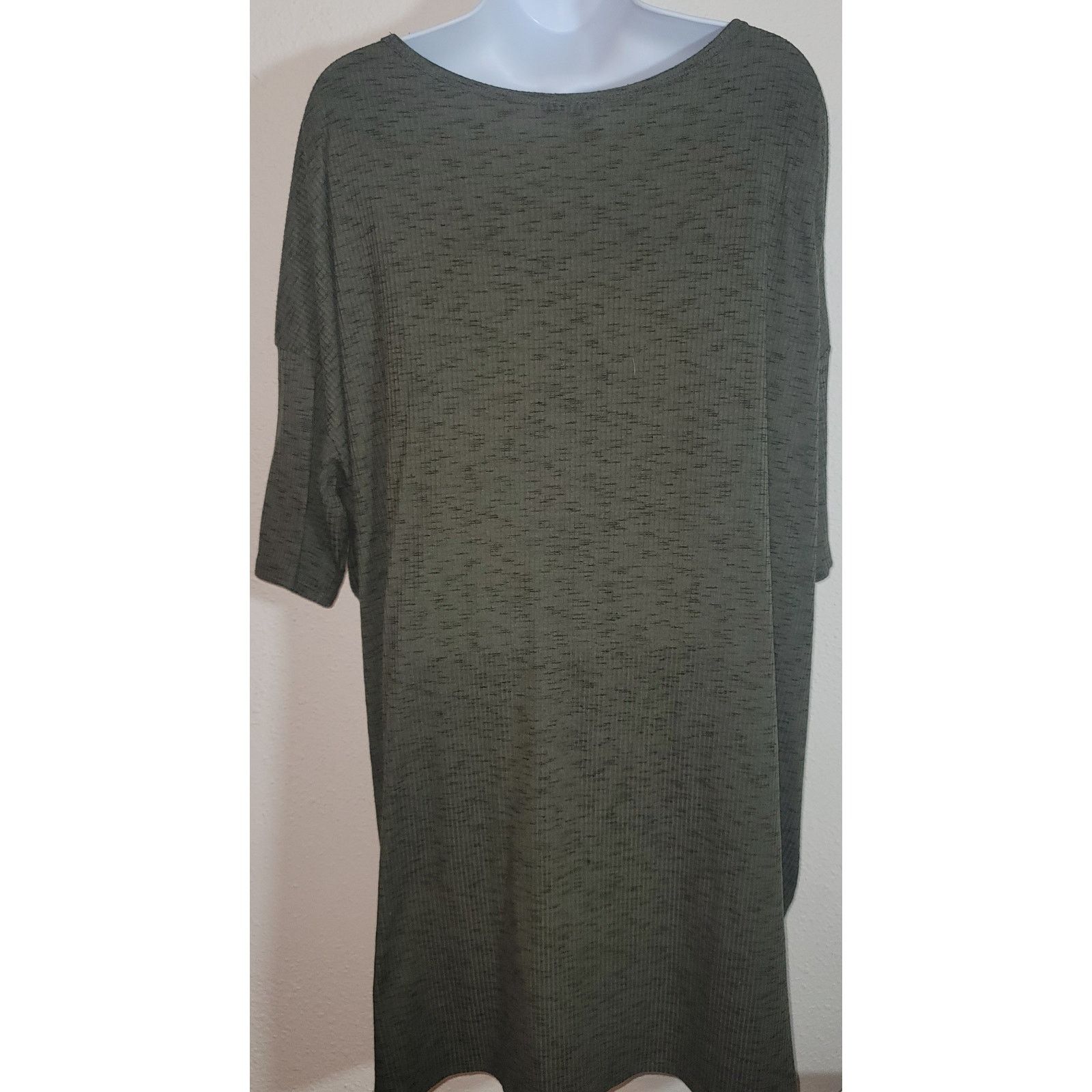 Other LulaRoe Green Slub Knit Hi Low Hem Womens Shirt 2XL Plus Size XXL / US 16-18 / IT 52-54 - 2 Thumbnail