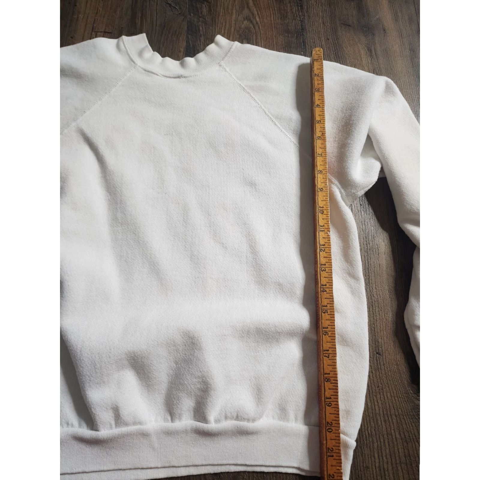 Tultex VINTAGE 90s Mens S Naples FL Sailboat Embroidered Travel Sweatshirt Distressed Tultex Crew Neck White M Size US M / EU 48-50 / 2 - 5 Thumbnail