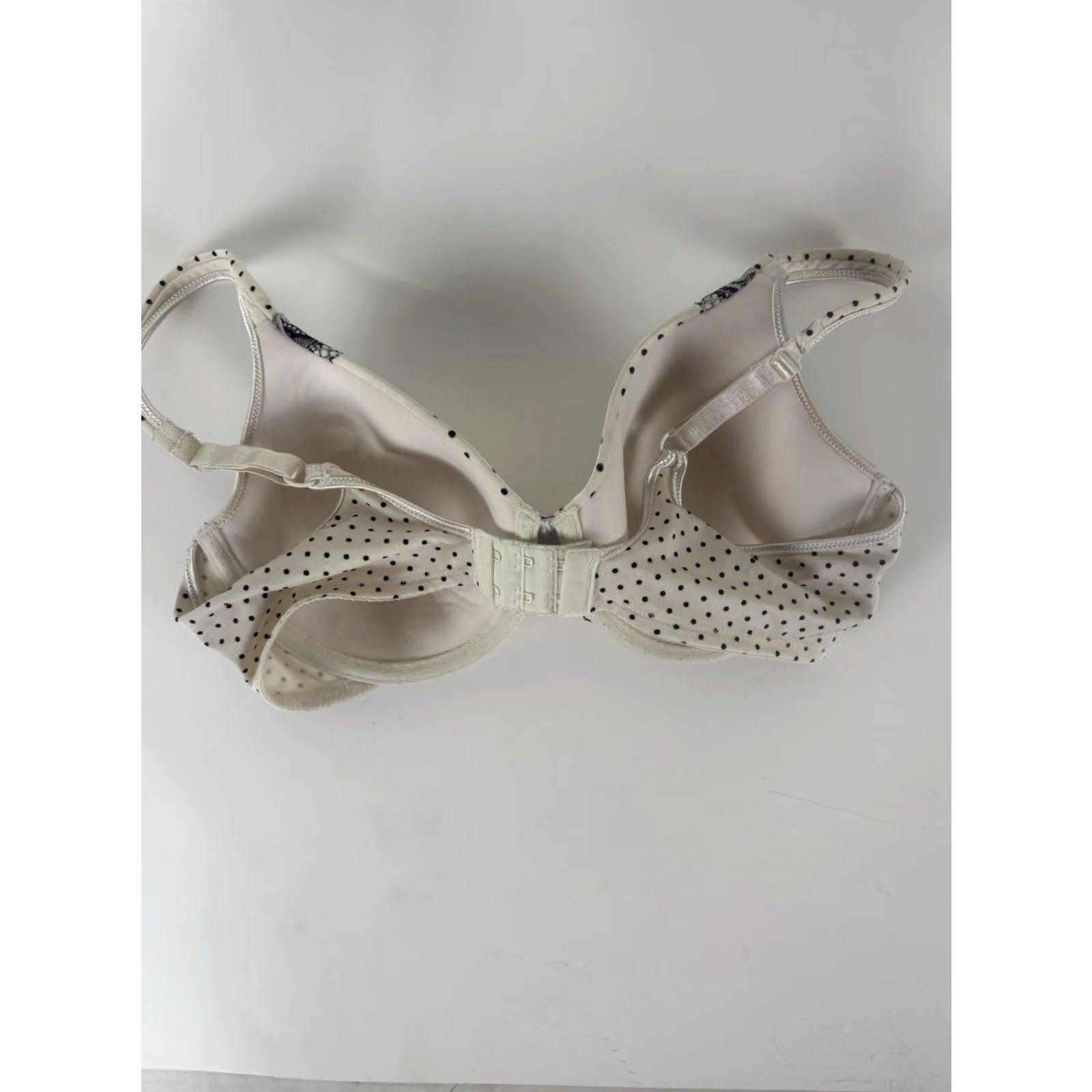 Vintage Bali Wht/Blk Lightly Lined Polka Dots Lace Bra Womens Size 36C Size ONE SIZE - 2 Thumbnail