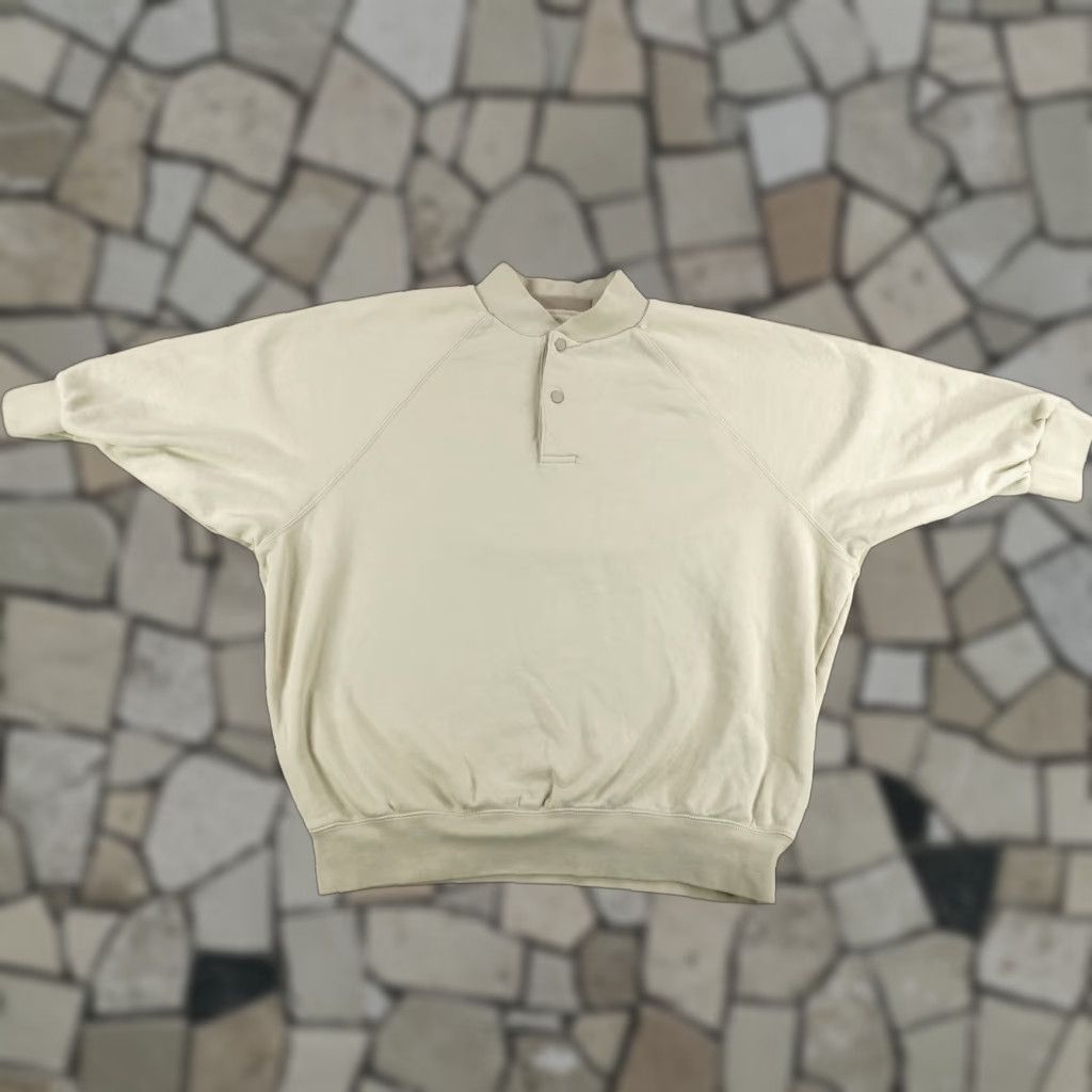 Fear of God VINTAGE Fear of God Essentials Sweatshirt Womens XS Beige Oversized Pullover Casual Streetwear Designer 2010s Size XS / US 0-2 / IT 36-38 - 1 Thumbnail