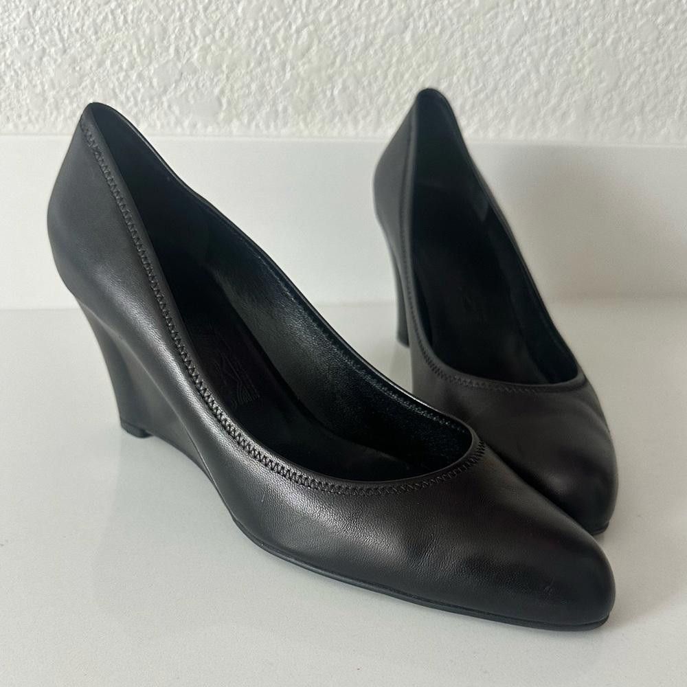 Salvatore Ferragamo Salvatore Ferragamo Fondente Black Wedge Pumps Leather 8.5 Size US 8.5 / IT 38.5 - 2 Thumbnail