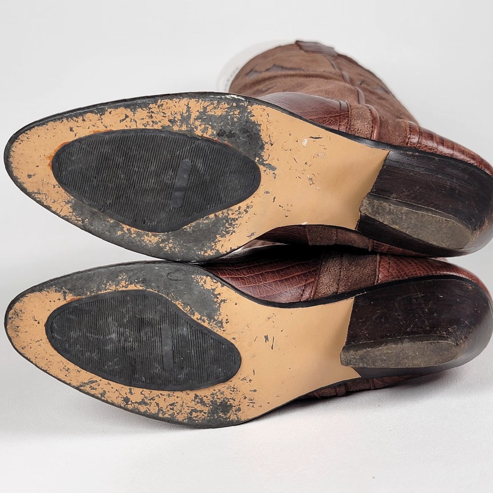 Vintage VINTAGE Unbranded Women's Western Boots Toe Cap Brown Suede Leather 6.5 Pointed Toe Casual Women’s Shoes Block Heel Shoes Size ONE SIZE - 7 Thumbnail