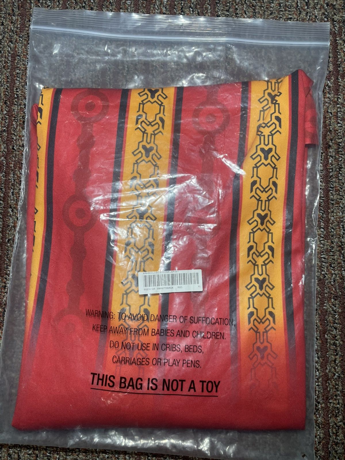 Supreme Supreme Arabic Logo Soccer Jersey (X-Large) Size US XL / EU 56 / 4 - 4 Thumbnail