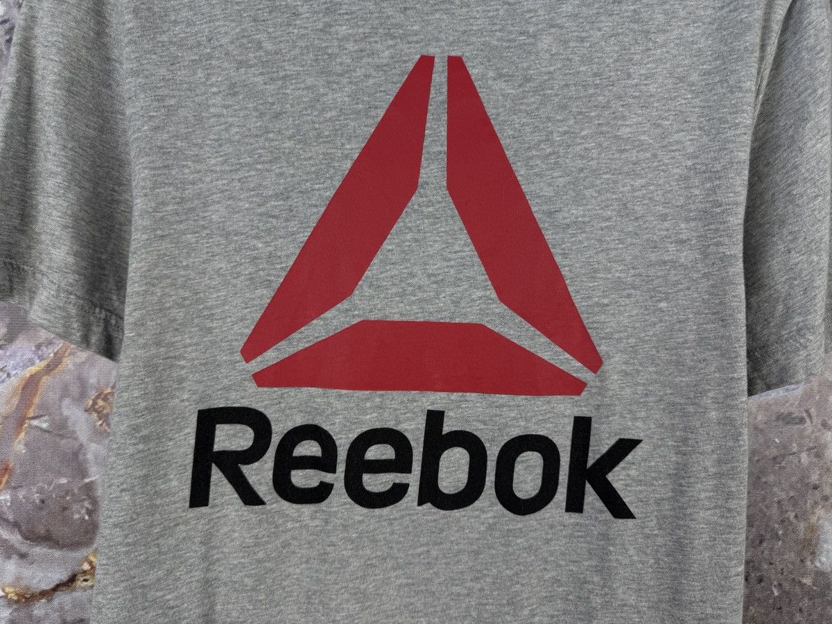 Reebok Men’s Reebok T-Shirt Gray Big Logo Streetwear Size Small Size US S / EU 44-46 / 1 - 5 Thumbnail