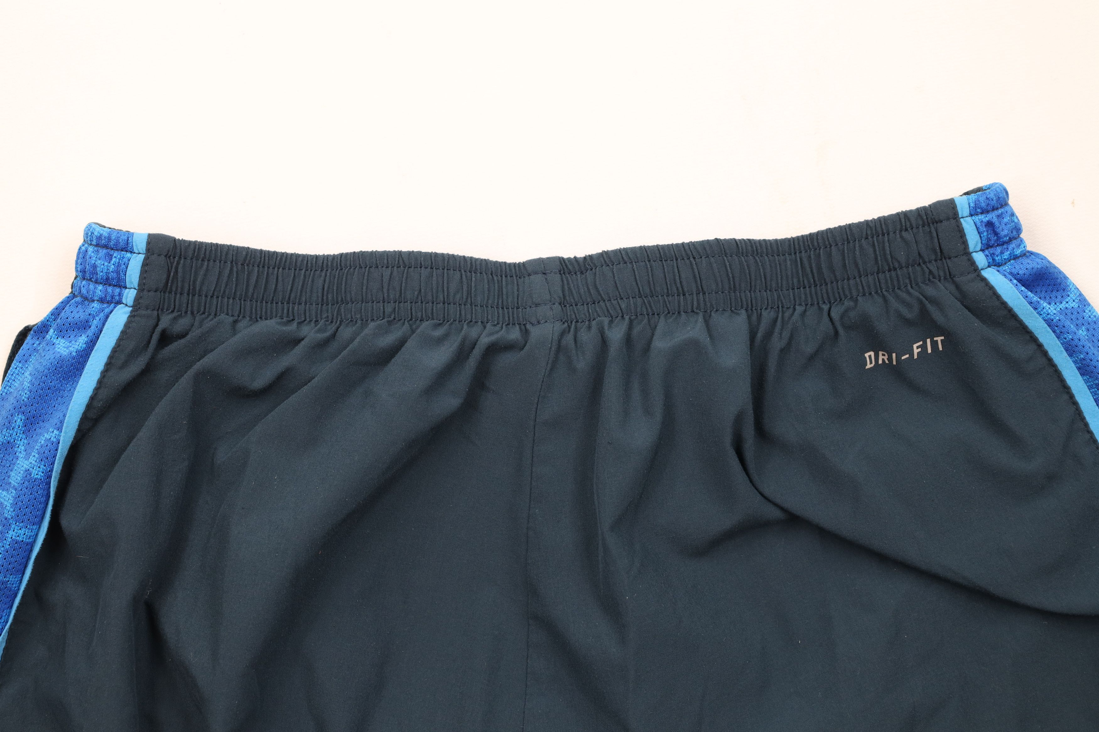 Nike Vintage Nike Travis Scott Mini Swoosh Lined Shorts Size US 34 / EU 50 - 10 Thumbnail