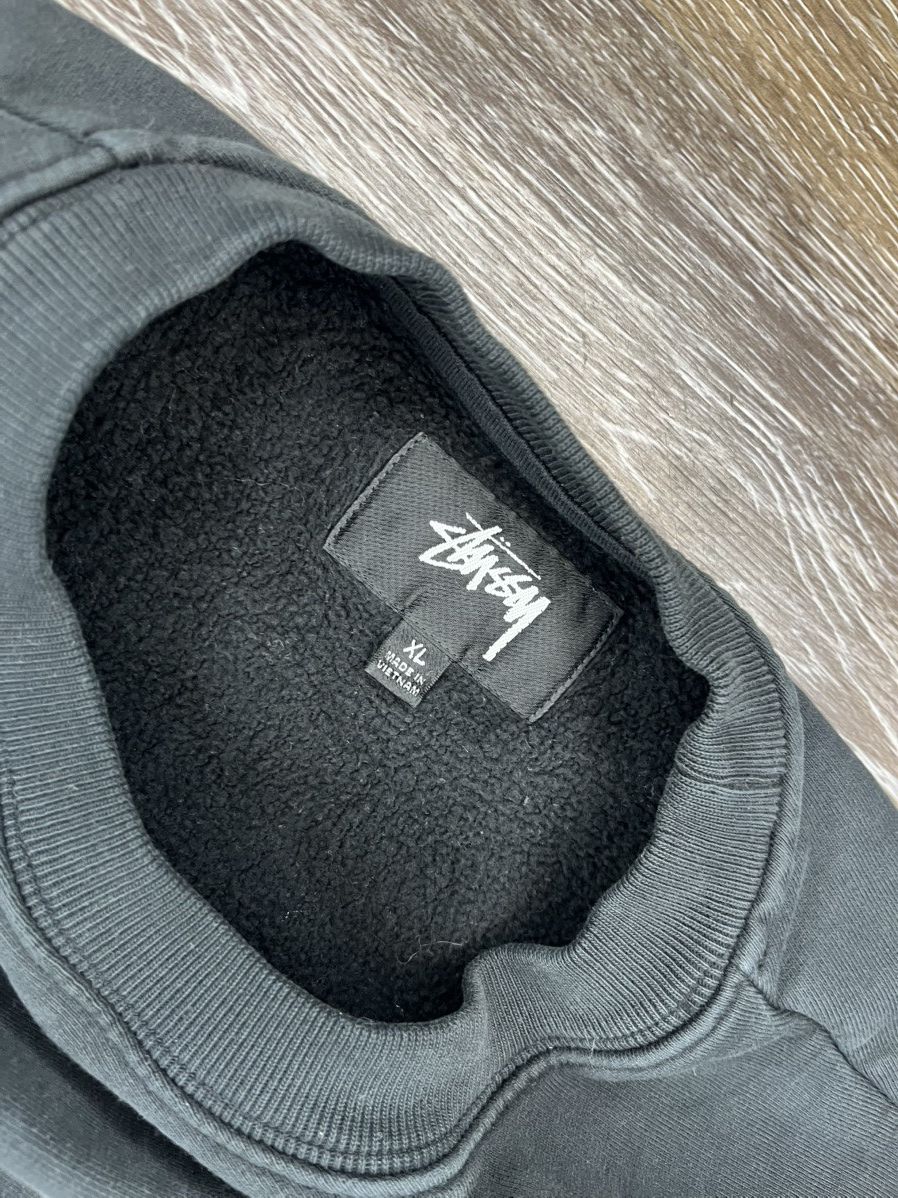 Stussy Relaxed Fit Black Faded Stussy College Varsity Crewneck Size US XL / EU 56 / 4 - 4 Thumbnail