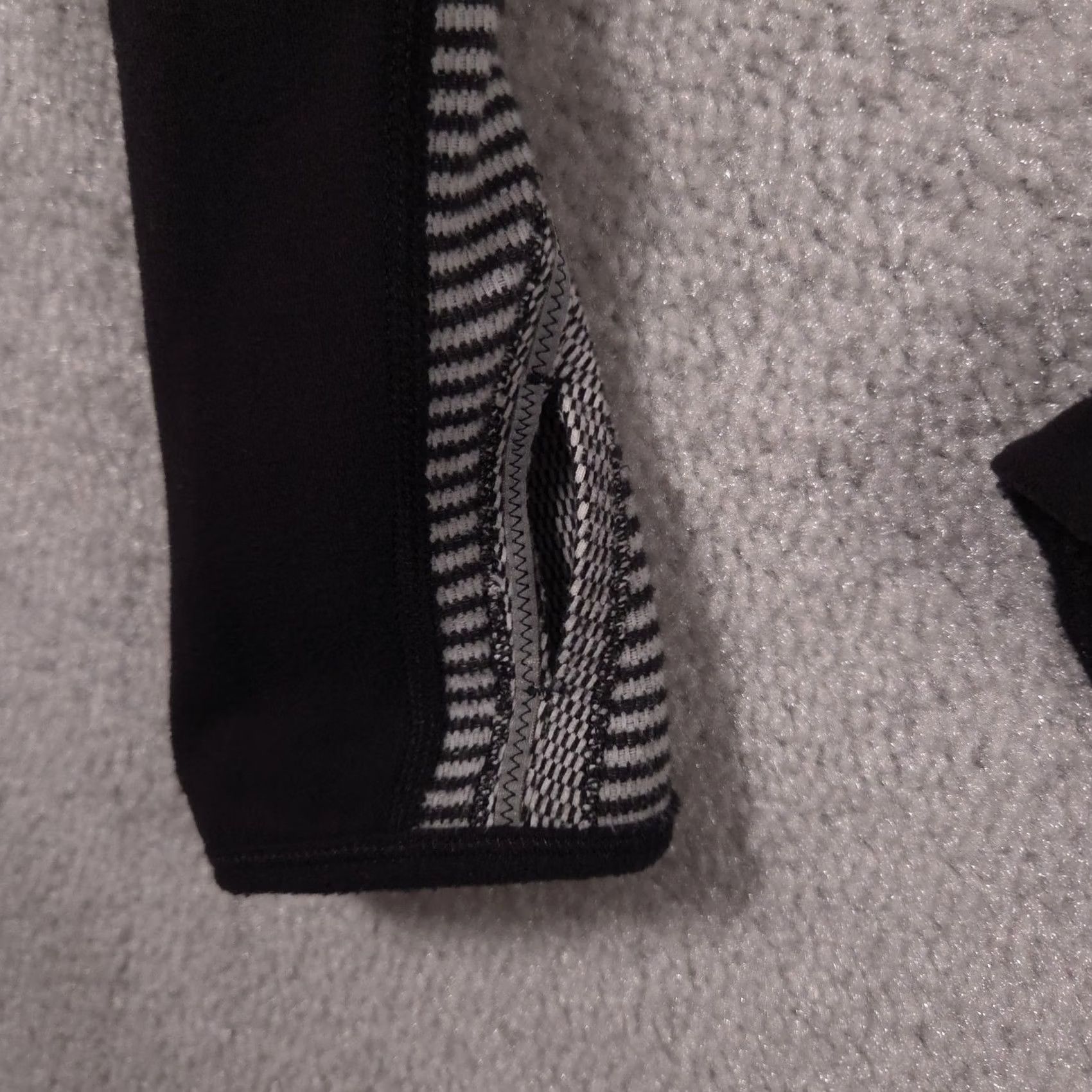 Lululemon Lululemon Pullover Womens Small Gray Black Striped 1/4 Zip Long Sleeve Running Size S / US 4 / IT 40 - 5 Thumbnail