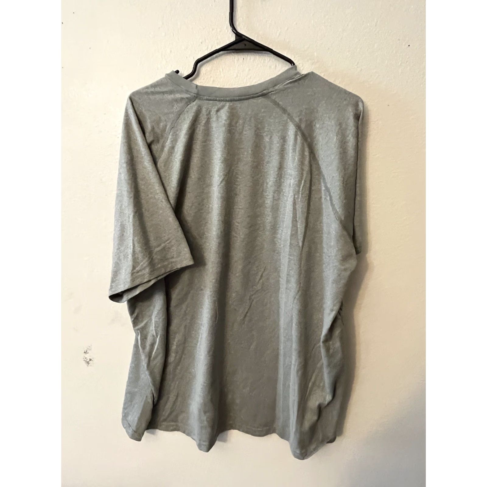 Under Armour VINTAGE Under Armour T-Shirt - Shirt - Adult XL Gray Crew Neck Logo Graphic, 2010-2019, Regular Fit, Cotton, Short Sleeve, Men's Shirt Size US XL / EU 56 / 4 - 3 Thumbnail