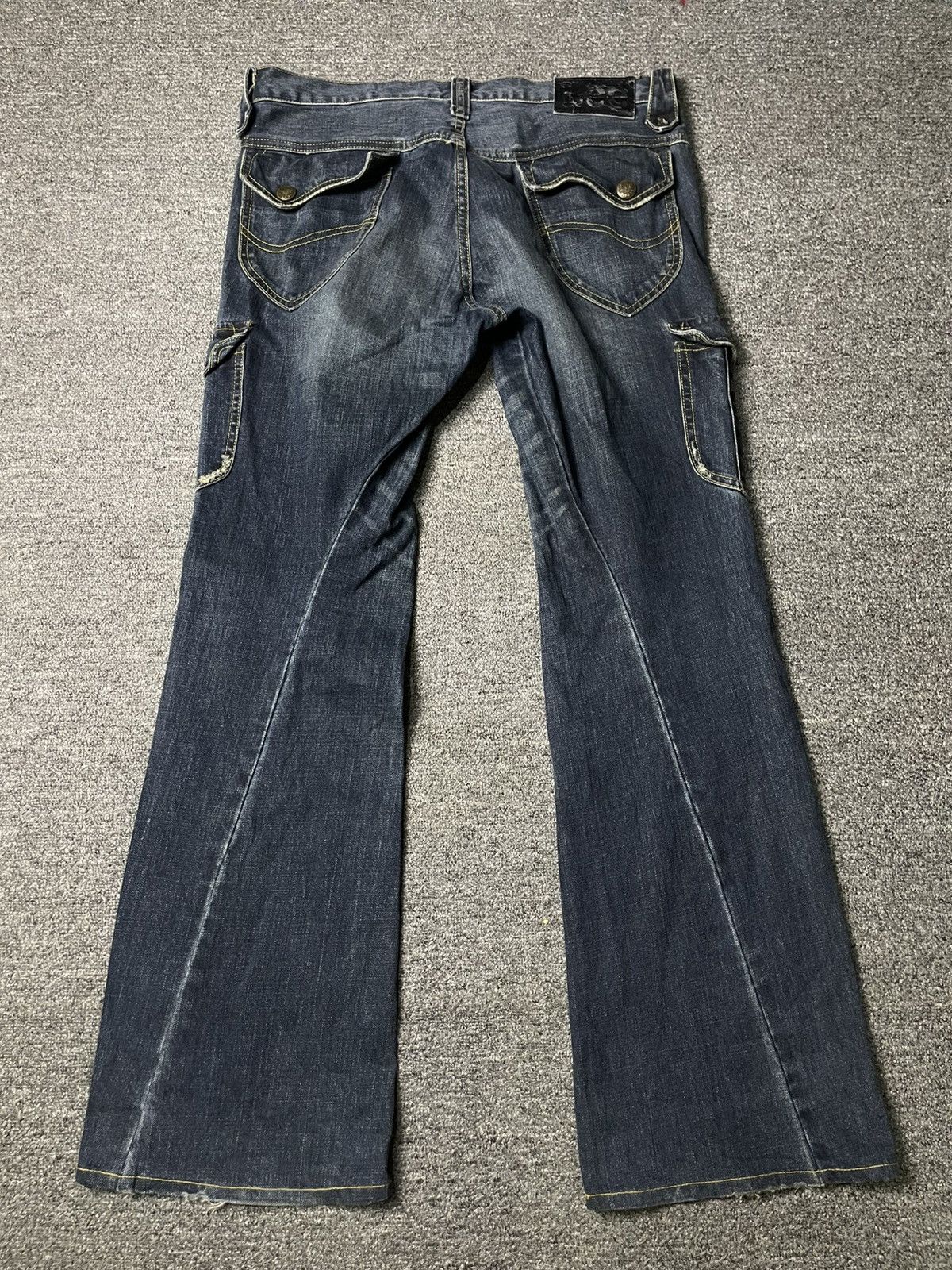 Lee × Vintage Vintage LEE Bootcut Cargo Flare Jeans (93) Size US 35 - 12 Thumbnail