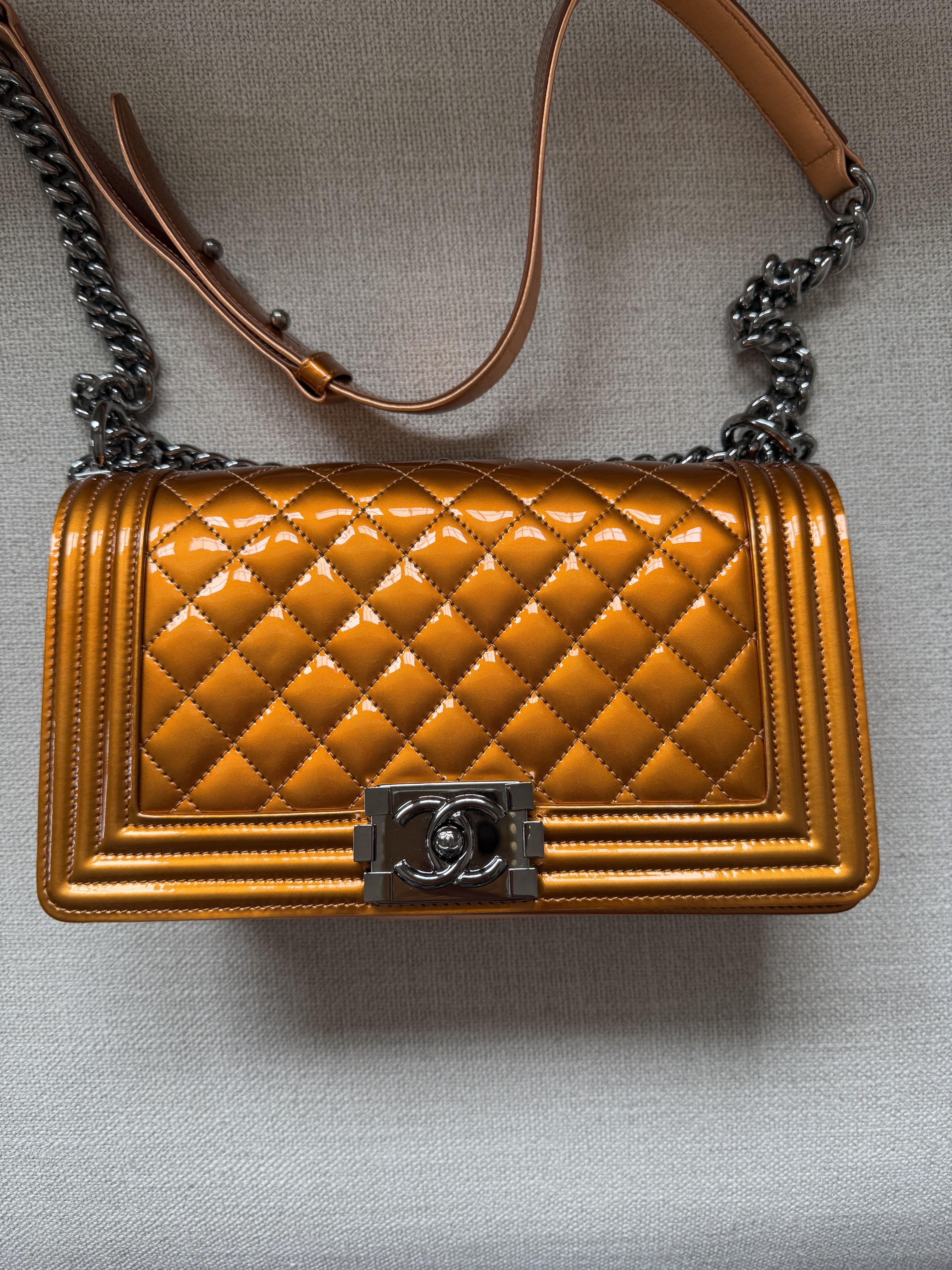 Chanel Chanel Boy Bag Metallic Bronze Quilted, Rare Edition Size ONE SIZE - 2 Thumbnail