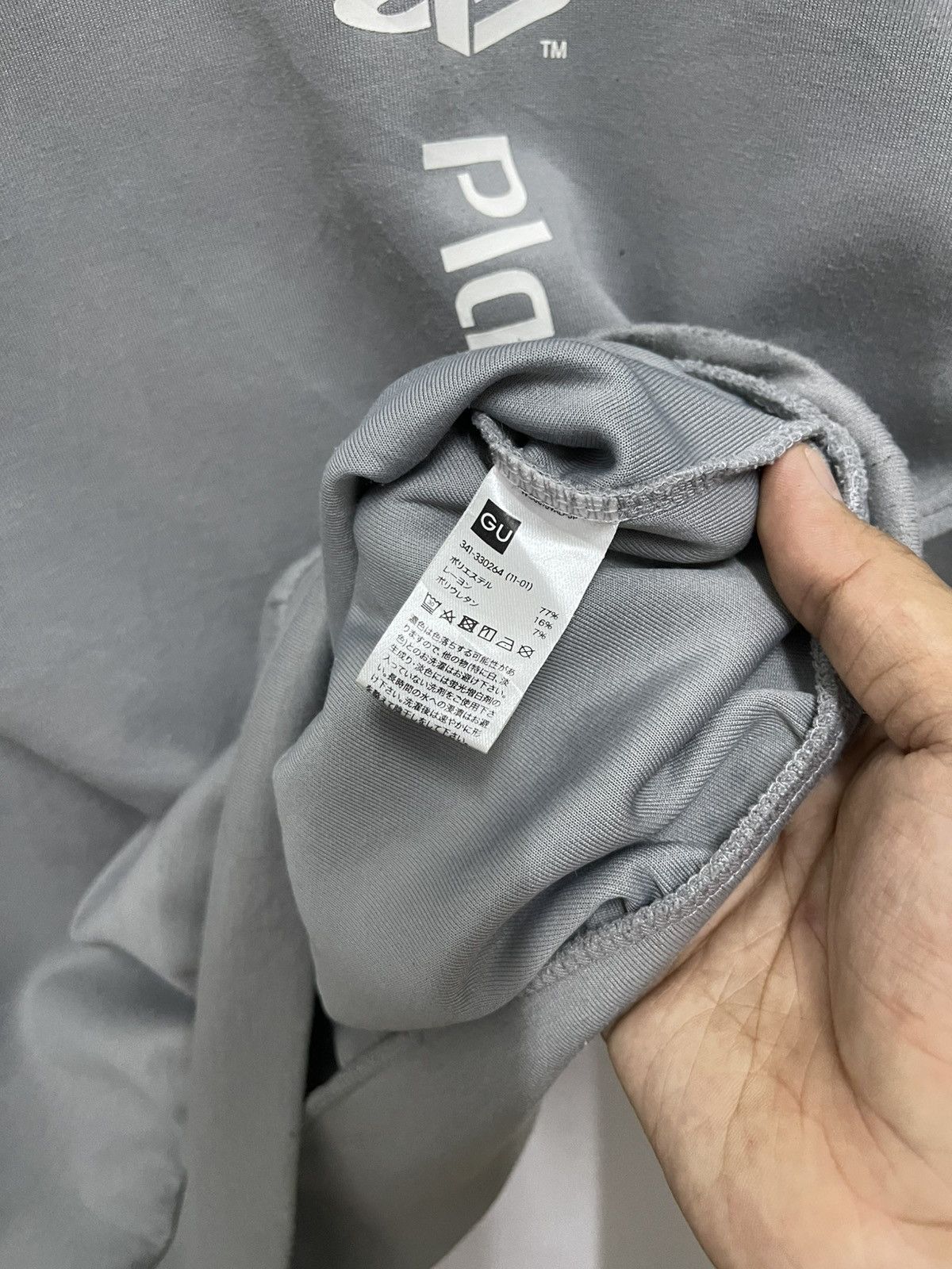GU × Playstation Playstation Console Button Sweatshirt Grey White Size US S / EU 44-46 / 1 - 5 Thumbnail