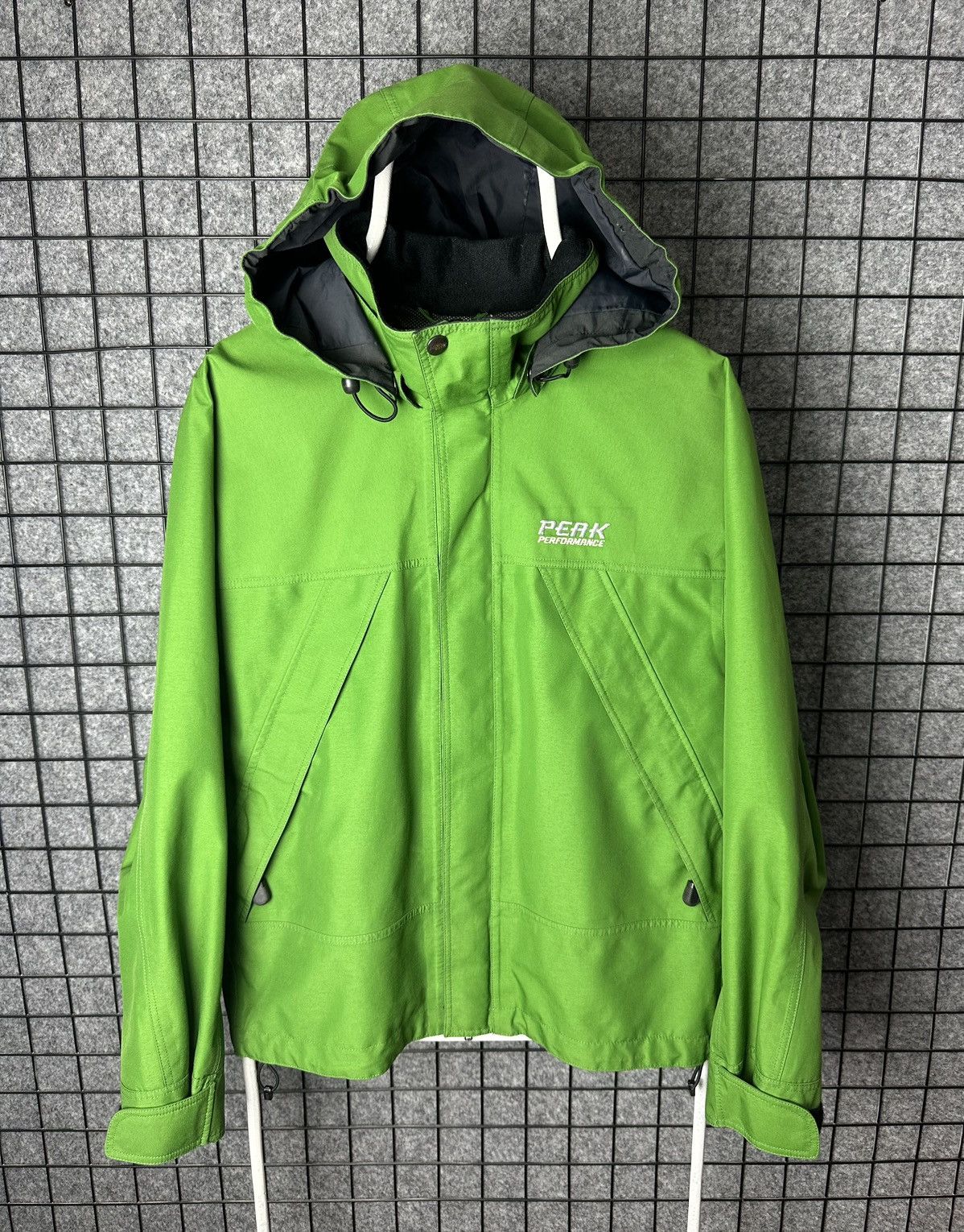 Peak Performance Peak Performance Outdoor Gore Tex Light Jacket Size S Size US S / EU 44-46 / 1 - 1 Thumbnail
