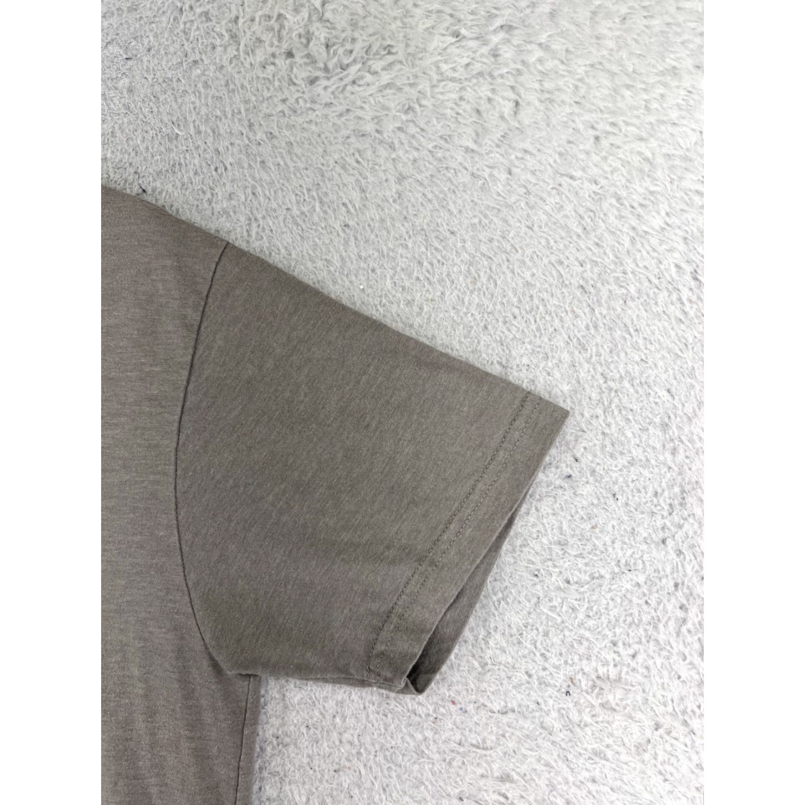 Patagonia Patagonia Shirt Men Small Gray Fitz Roy Print Short Sleeve Cotton Blend Crew Nec Size US S / EU 44-46 / 1 - 2 Thumbnail