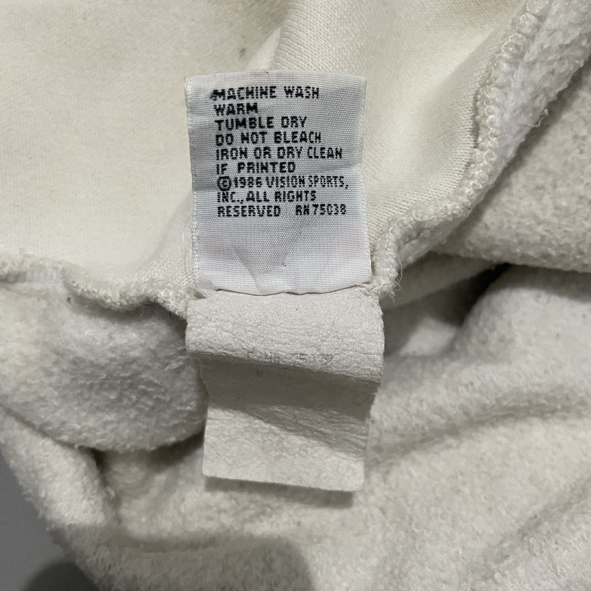 Vision Streetwear Rare Vintage 80s Thrashed Vision Streetwear Hoodie ERD Size US L / EU 52-54 / 3 - 3 Thumbnail
