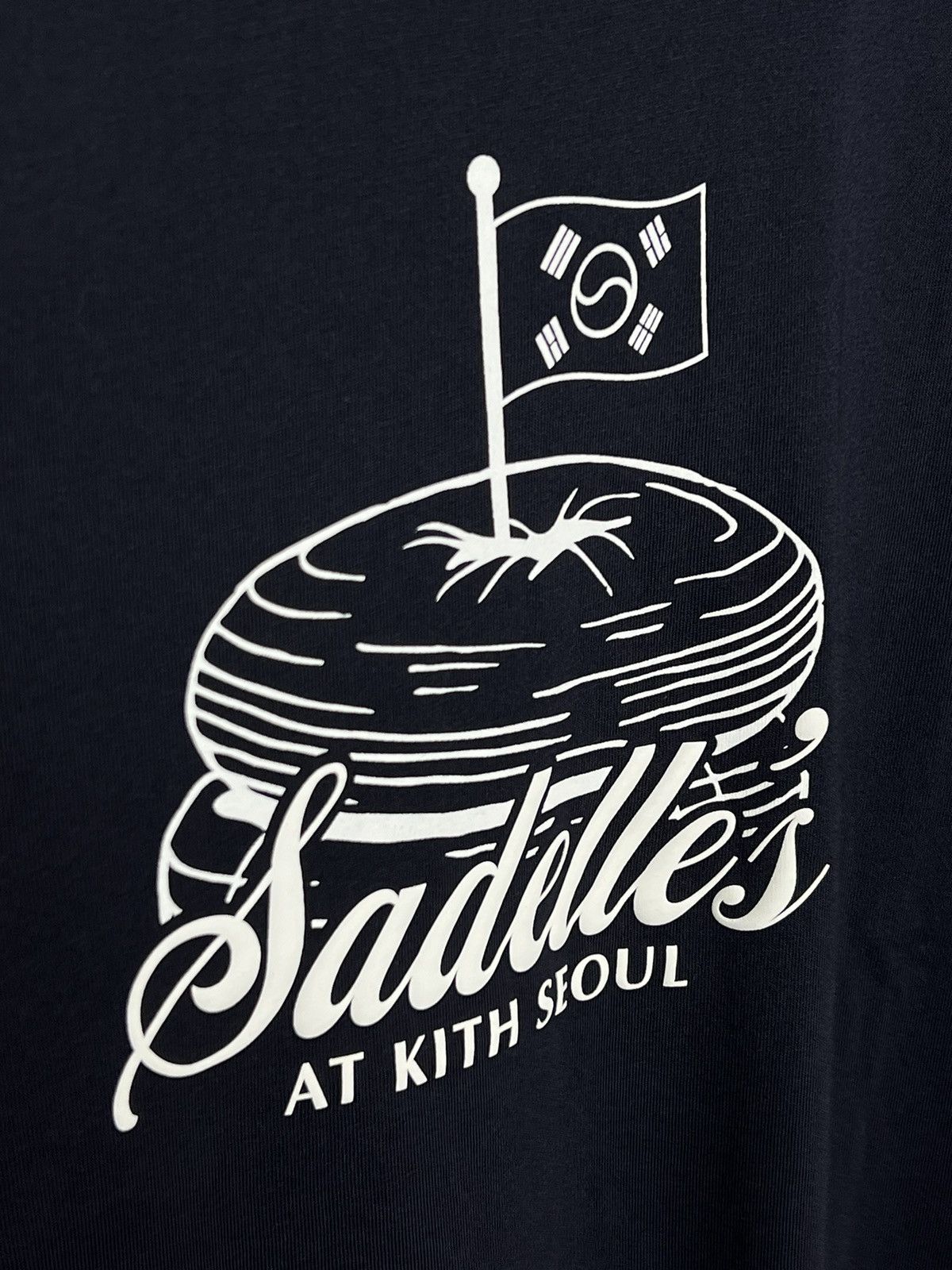 Kith × Vintage Kith Sadelle’s Seoul Flag Tee Size US S / EU 44-46 / 1 - 6 Thumbnail