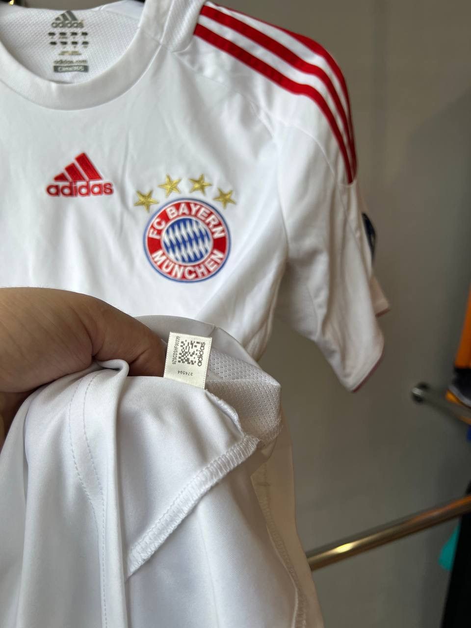 Adidas 2008/09 BAYERN MUNICH AWAY ULC SOCCER FOOTBALL JERSEY SHIRT Size US S / EU 44-46 / 1 - 14 Thumbnail